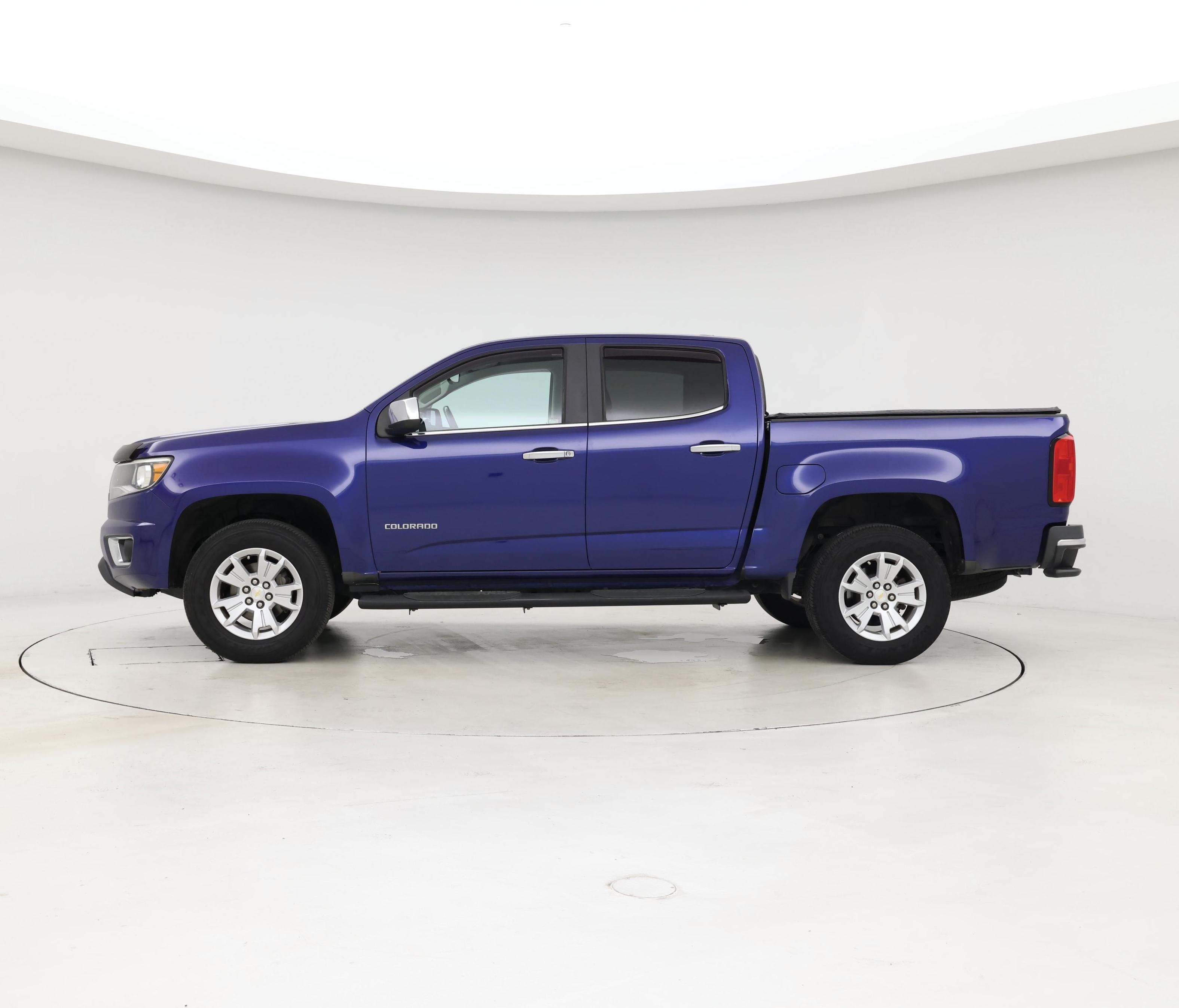 Thumbnail: 2015 Chevrolet Colorado - 3