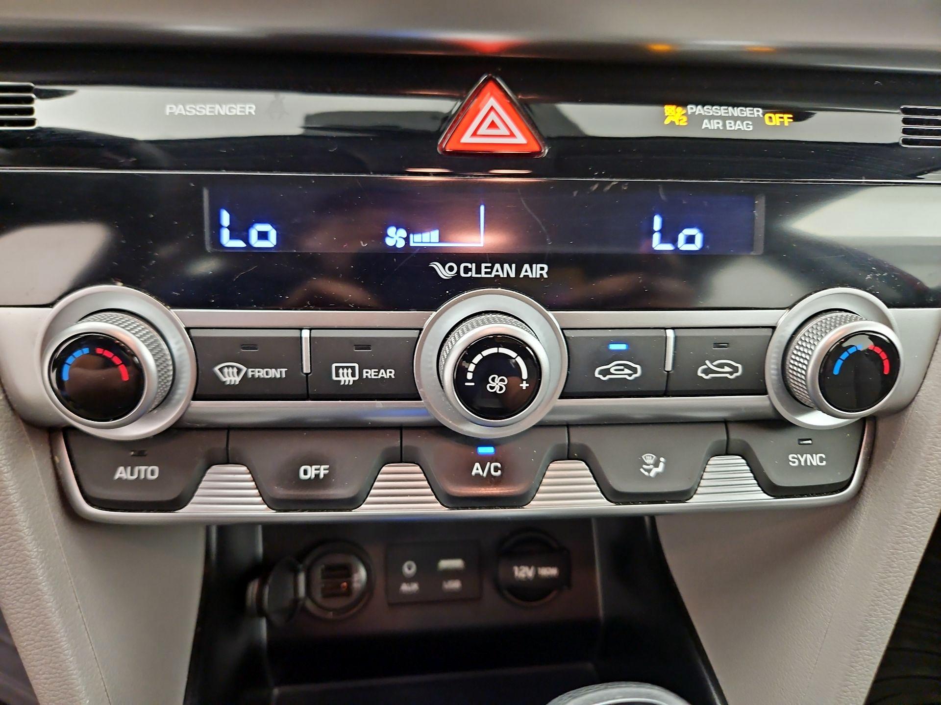 Thumbnail: 2020 Hyundai Elantra - 15