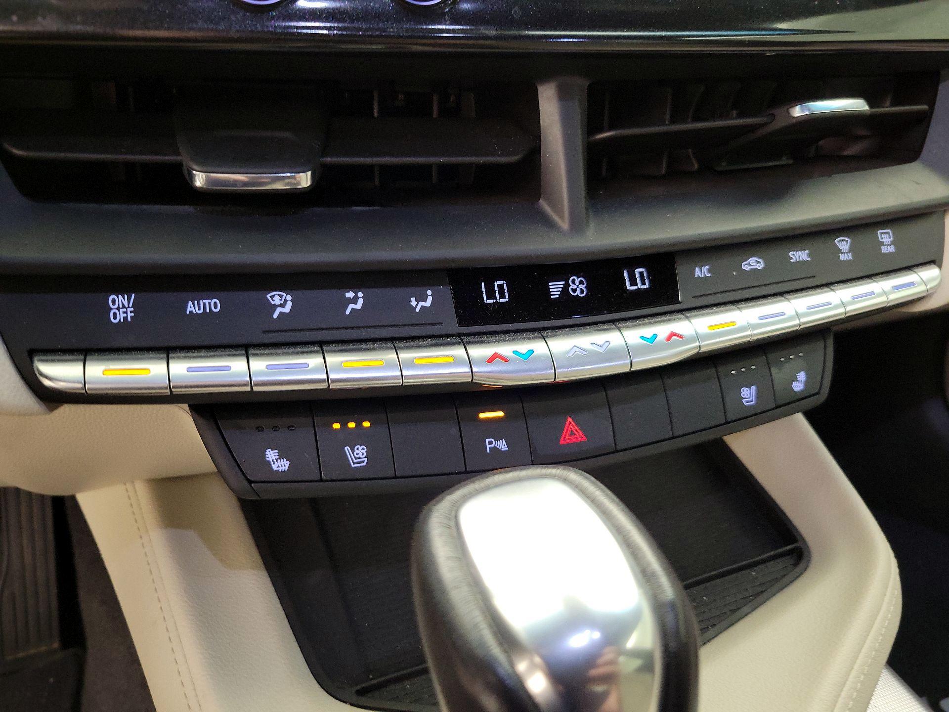 Thumbnail: 2021 Cadillac CT4 - 16