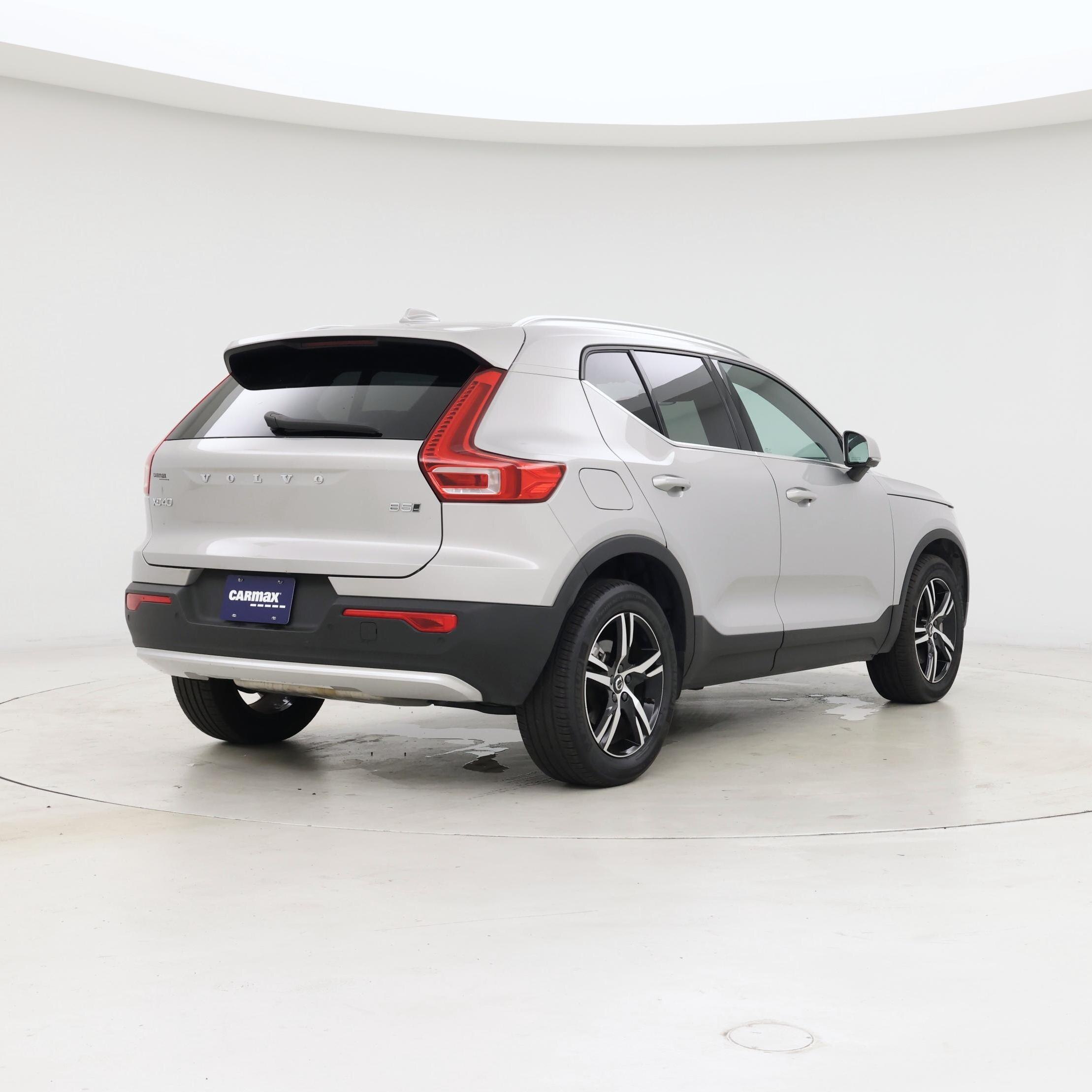 Thumbnail: 2025 Volvo XC40 - 8