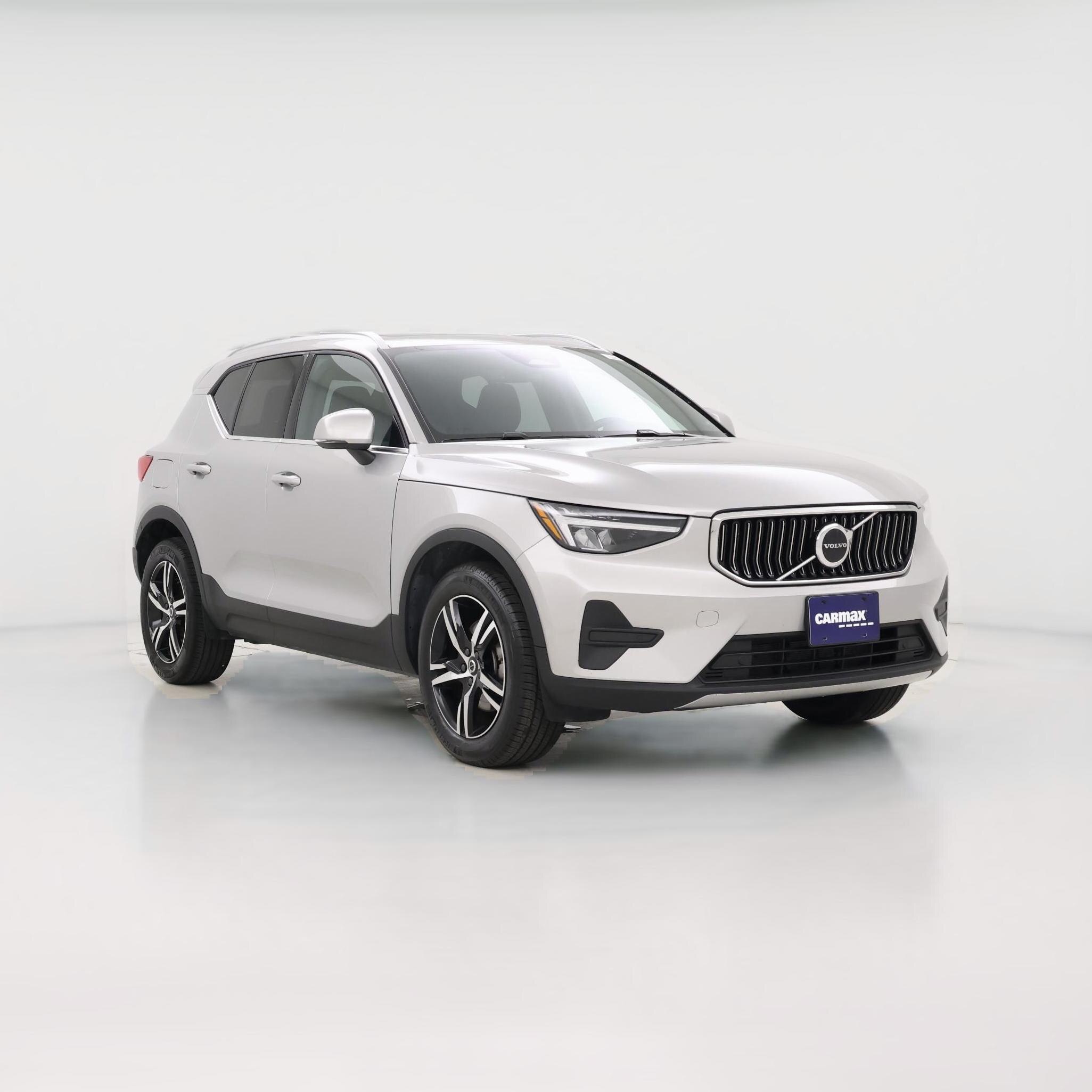 Thumbnail: 2025 Volvo XC40 - 1