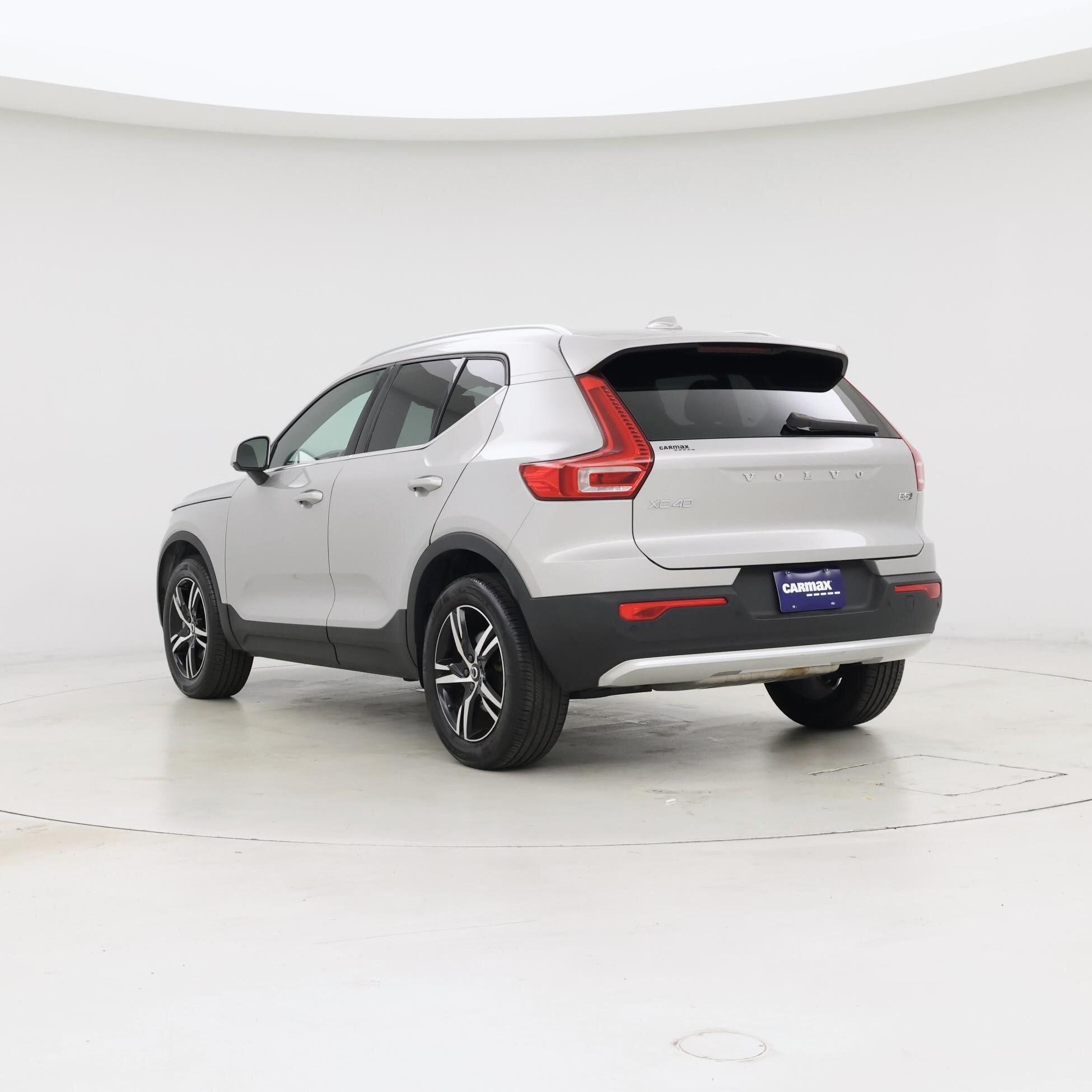 Thumbnail: 2025 Volvo XC40 - 2