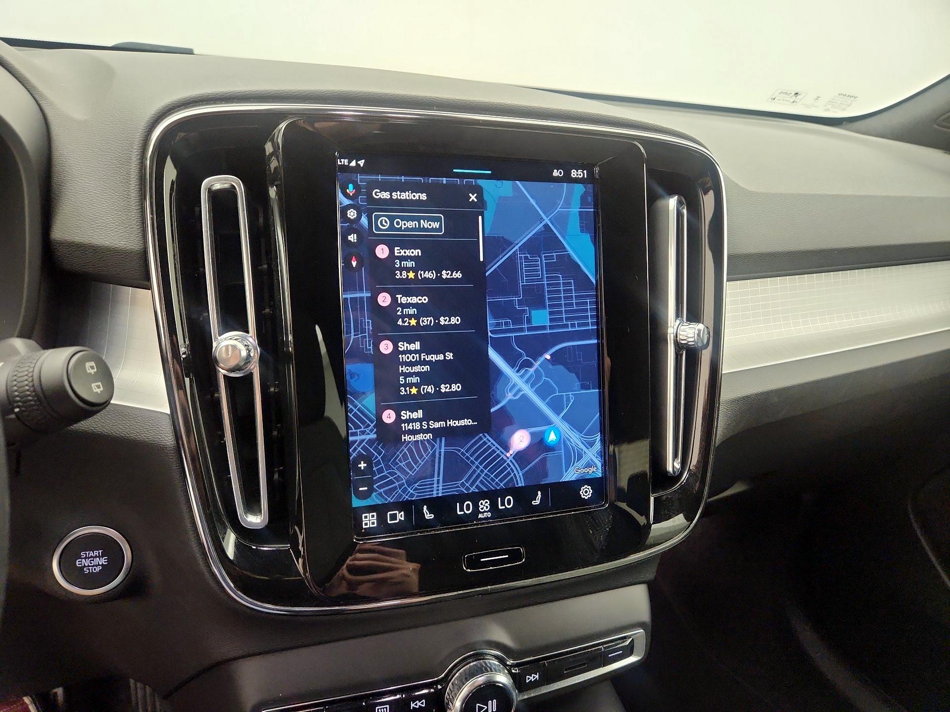 Thumbnail: 2025 Volvo XC40 - 14