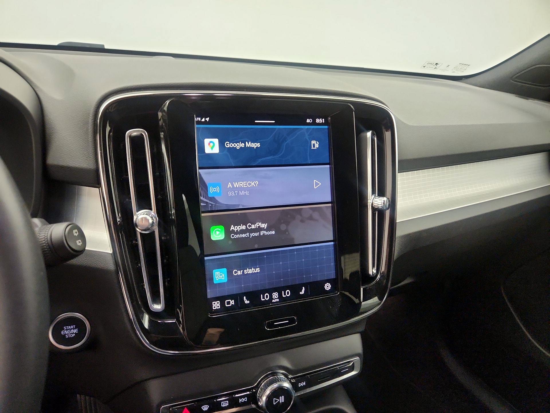 Thumbnail: 2025 Volvo XC40 - 16