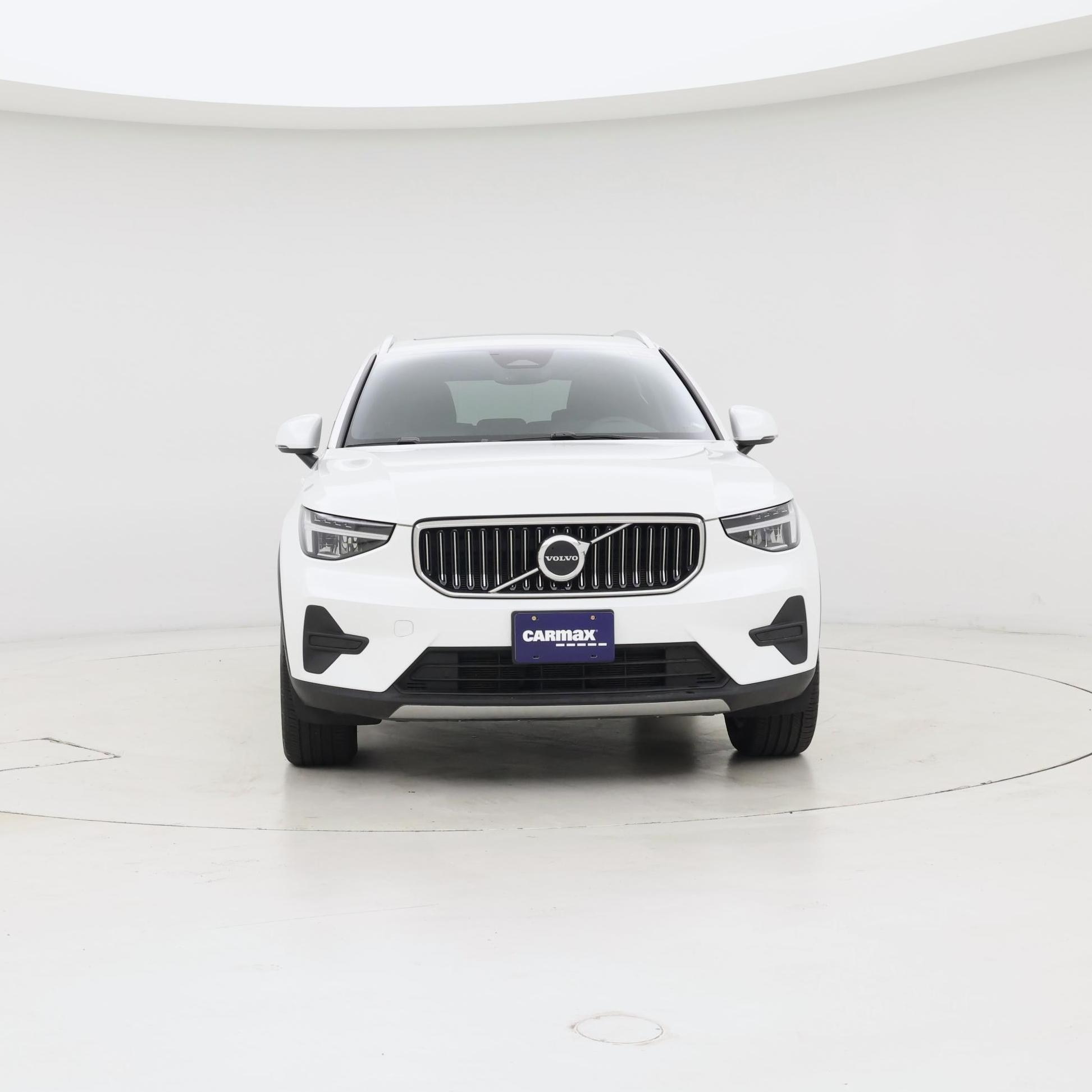 Thumbnail: 2025 Volvo XC40 - 5