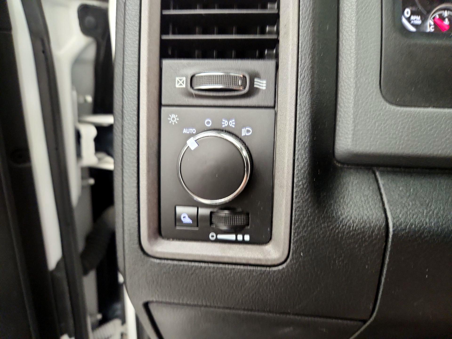 Thumbnail: 2016 RAM 1500 - 13