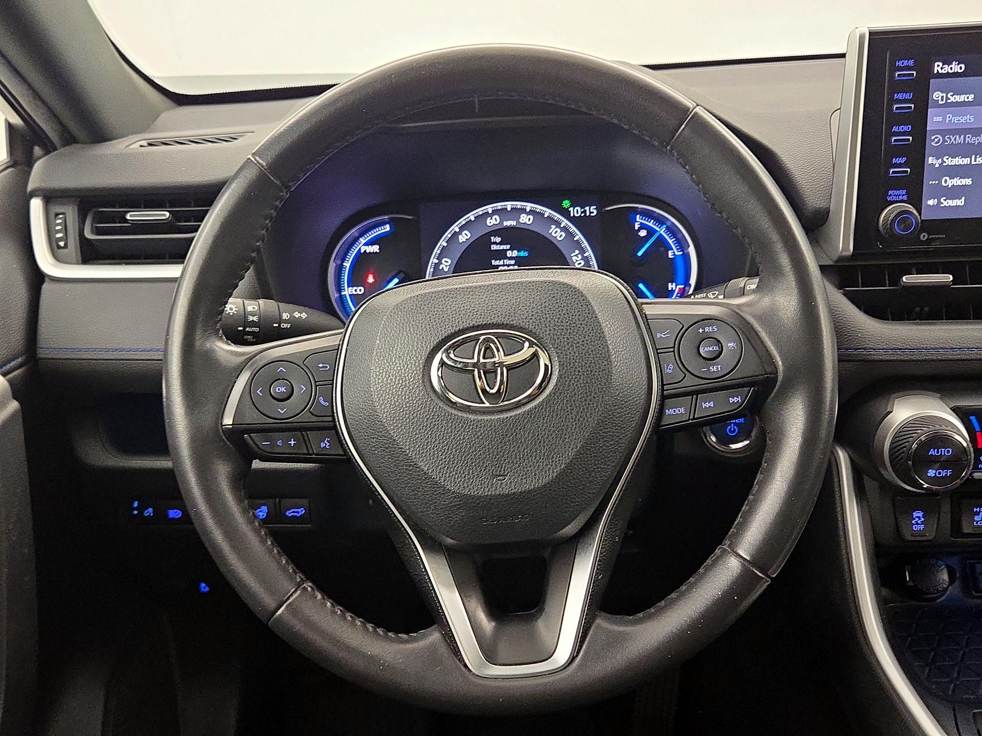 Thumbnail: 2020 Toyota RAV4 - 10