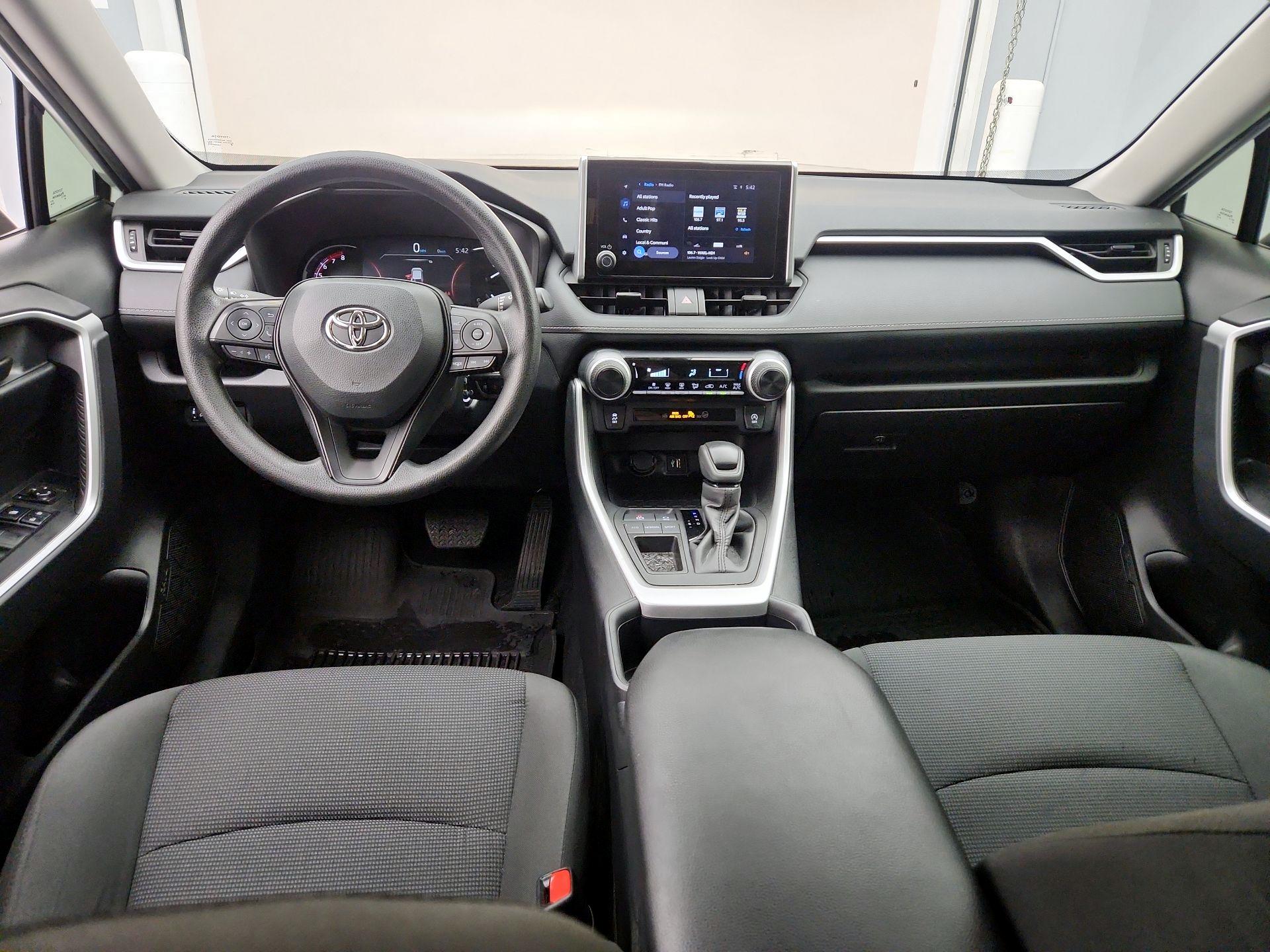 Thumbnail: 2024 Toyota RAV4 - 9