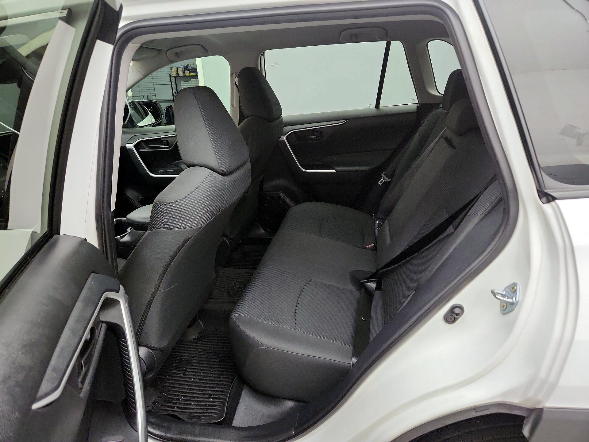 Thumbnail: 2024 Toyota RAV4 - 20