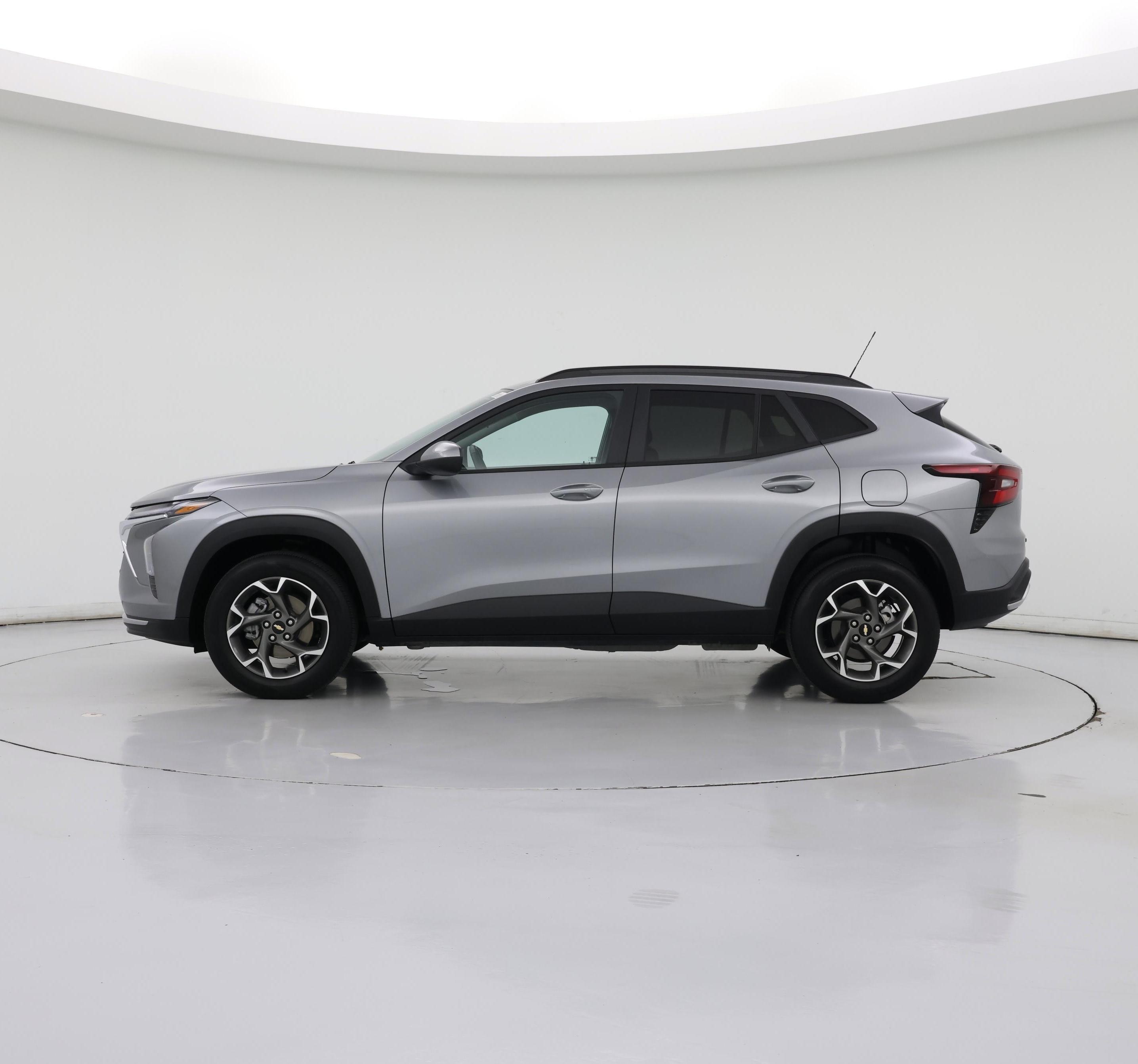 Thumbnail: 2024 Chevrolet Trax - 3