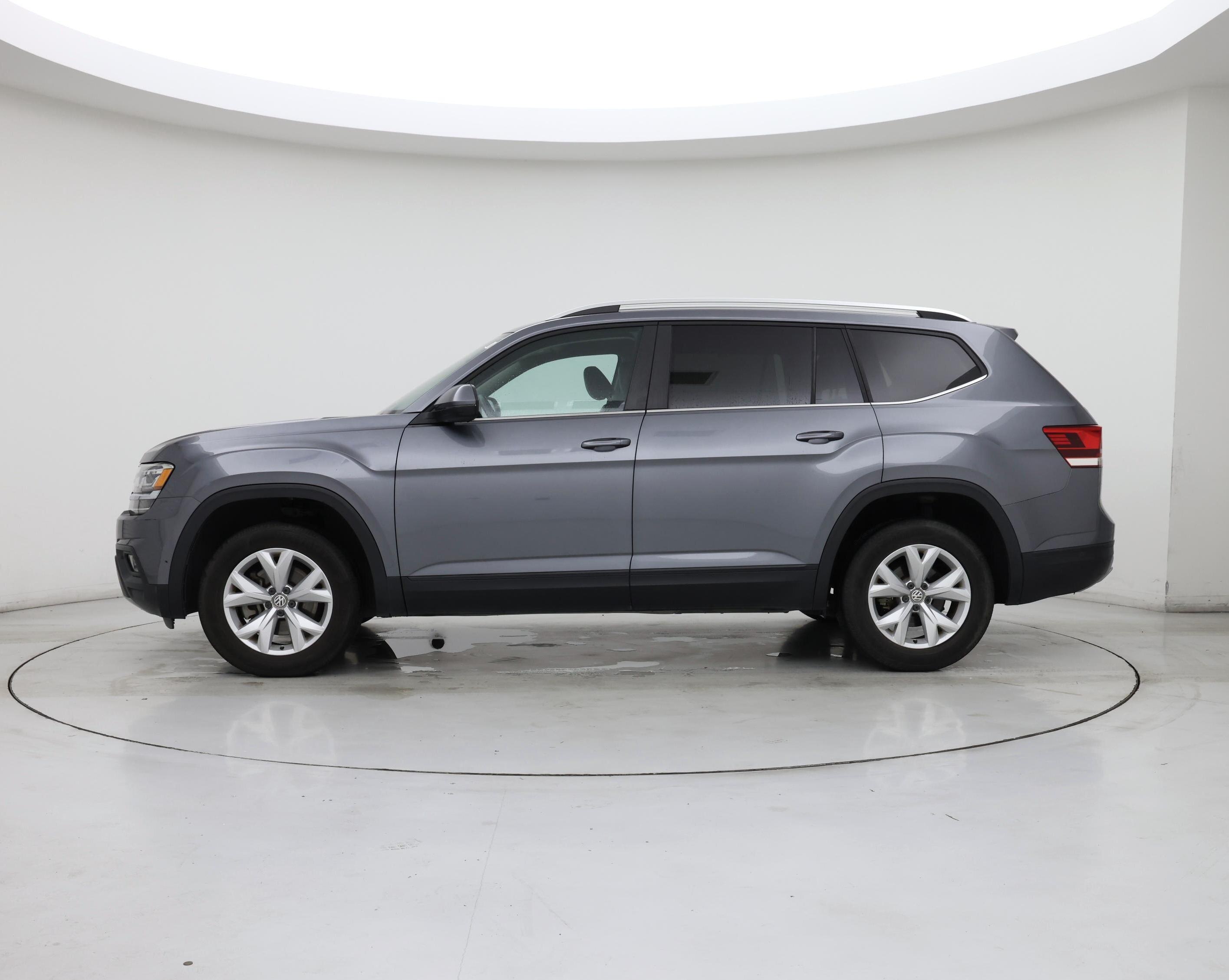 Thumbnail: 2018 Volkswagen Atlas - 3