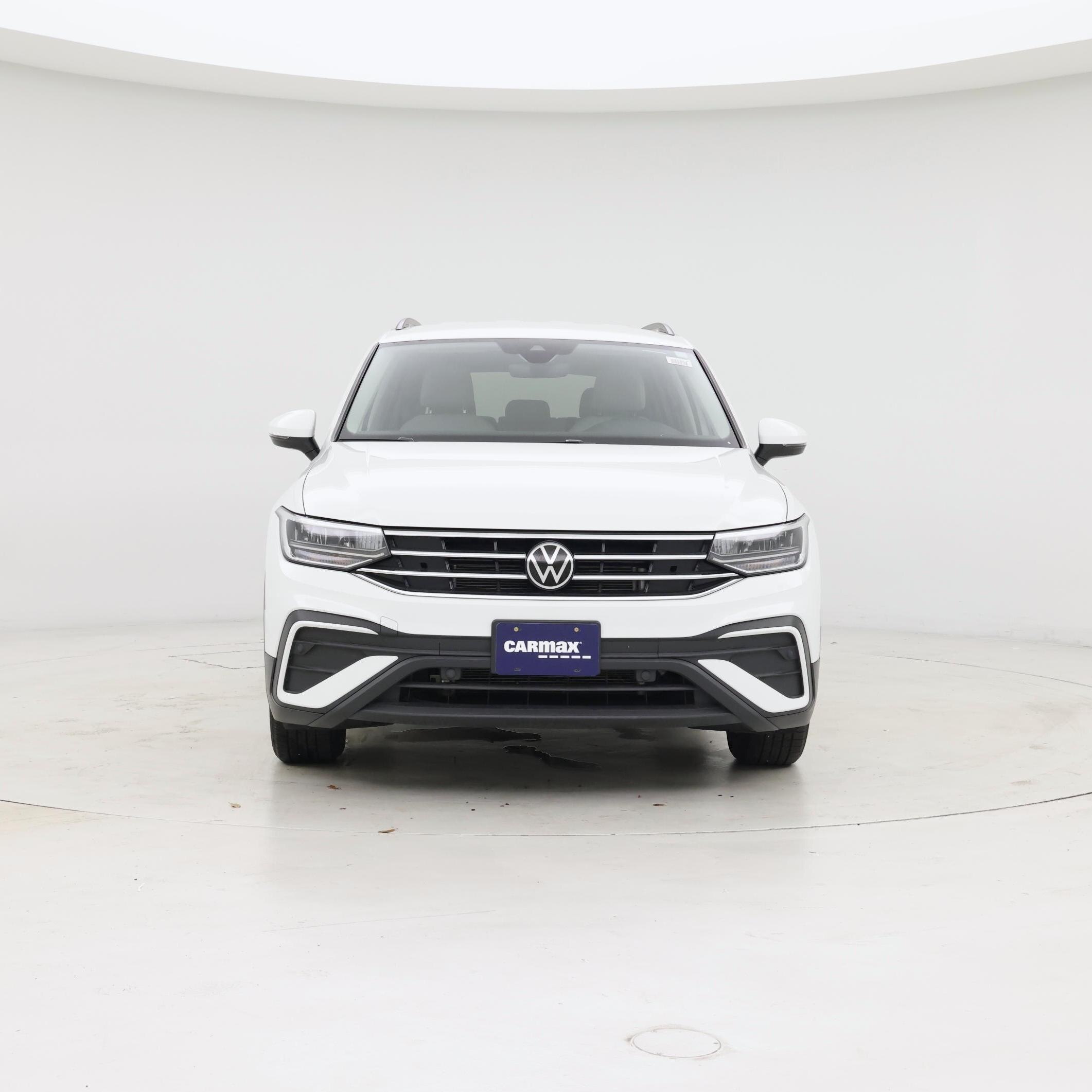 Thumbnail: 2023 Volkswagen Tiguan - 5