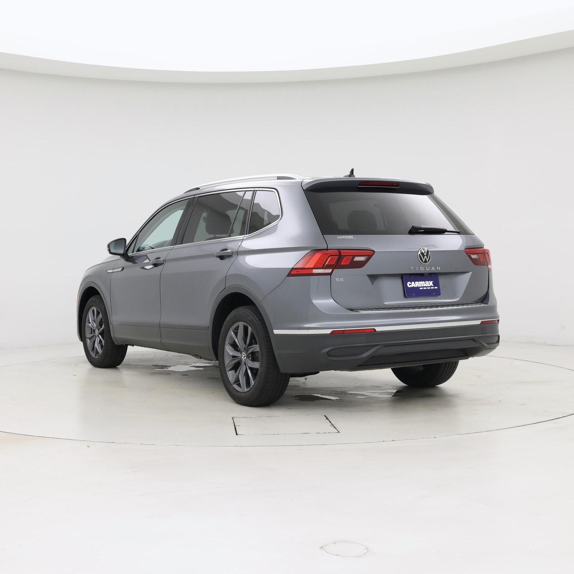 Thumbnail: 2022 Volkswagen Tiguan - 2