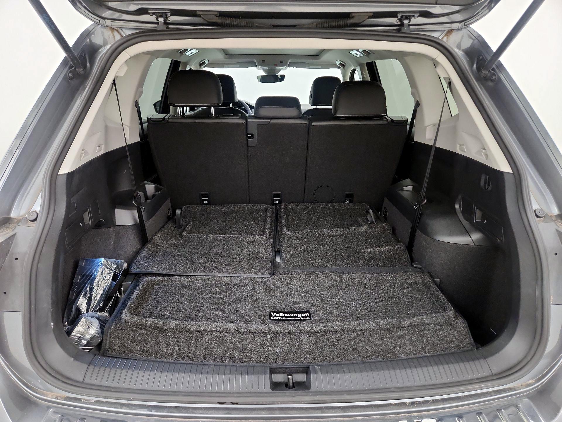Thumbnail: 2022 Volkswagen Tiguan - 19