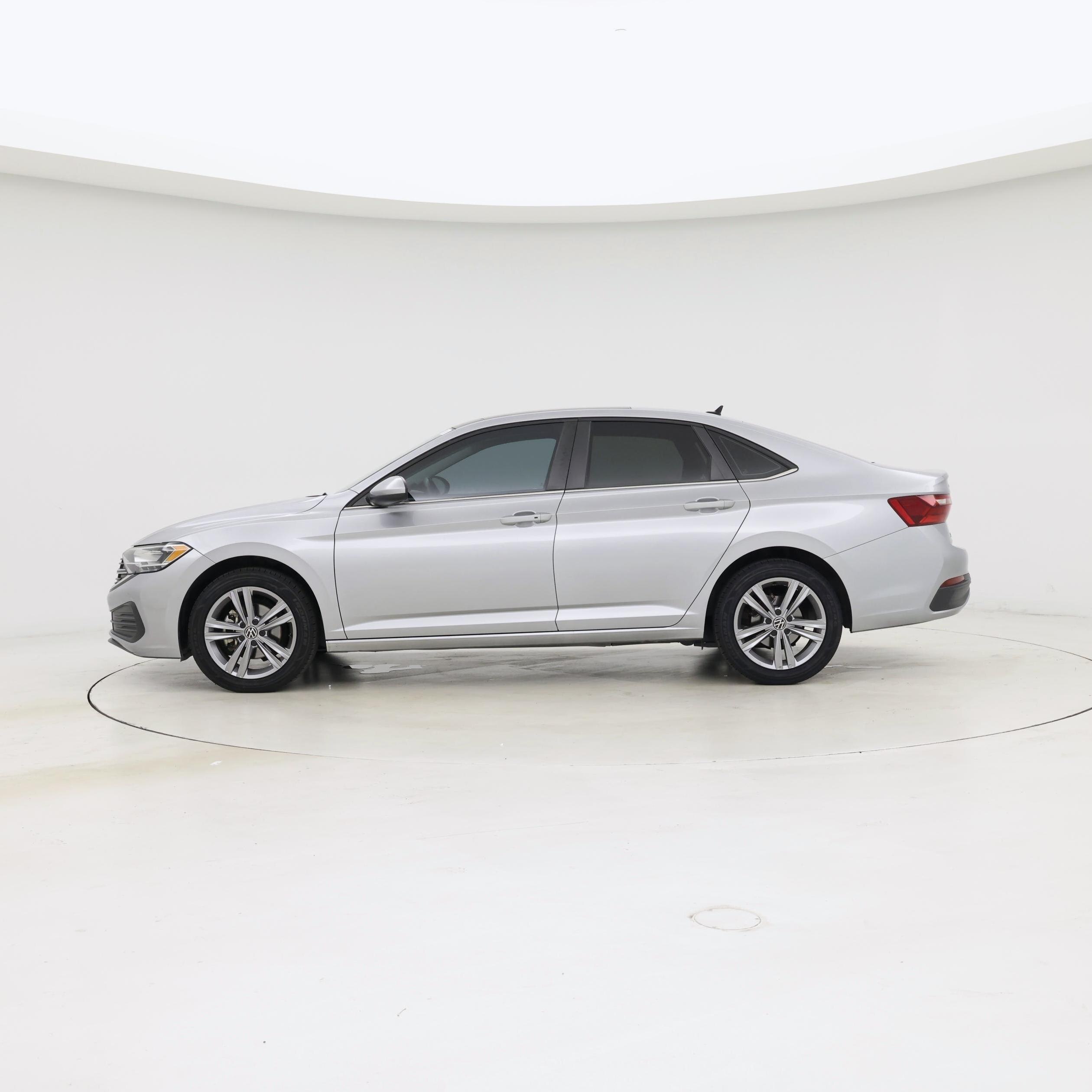 Thumbnail: 2022 Volkswagen Jetta - 3