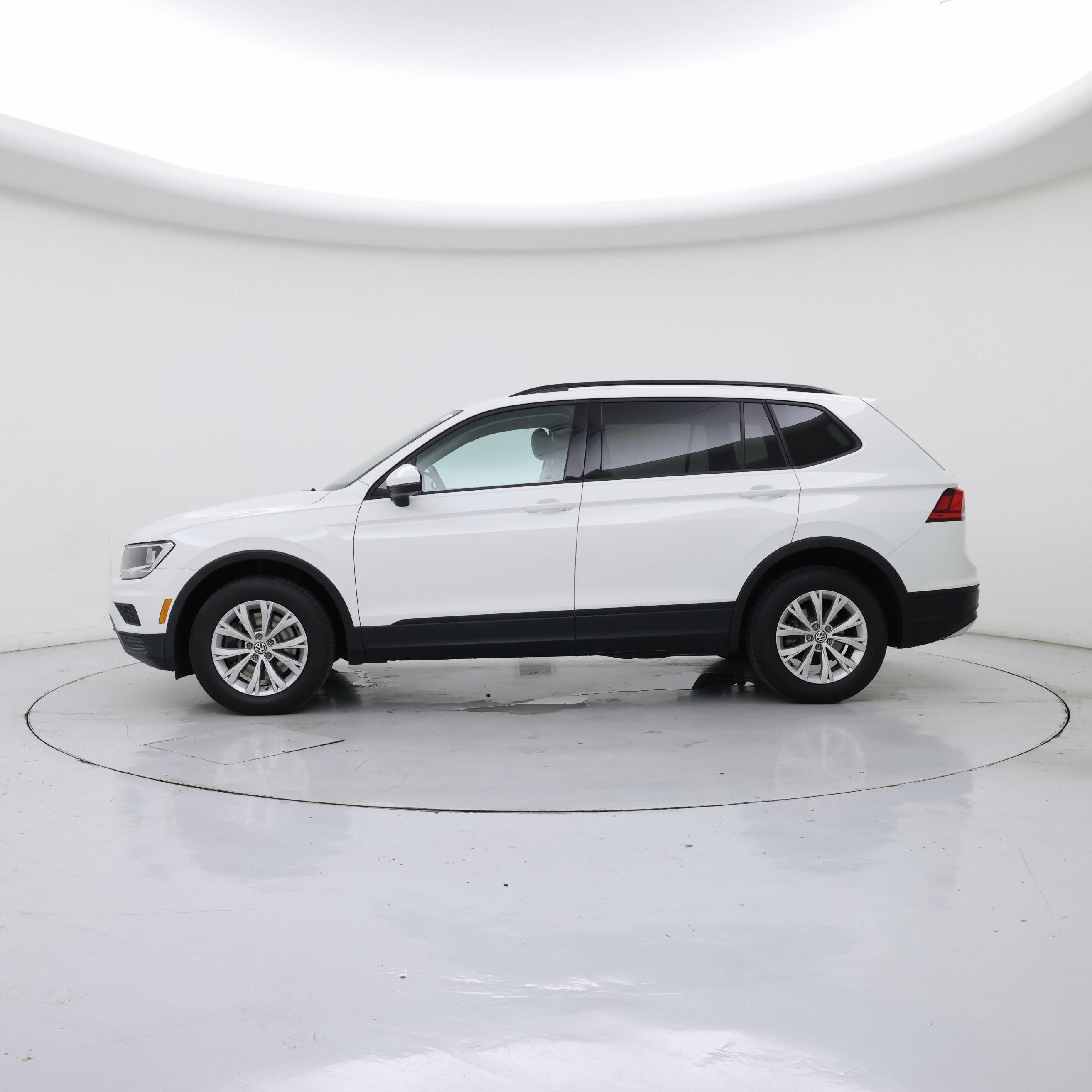 Thumbnail: 2018 Volkswagen Tiguan - 3