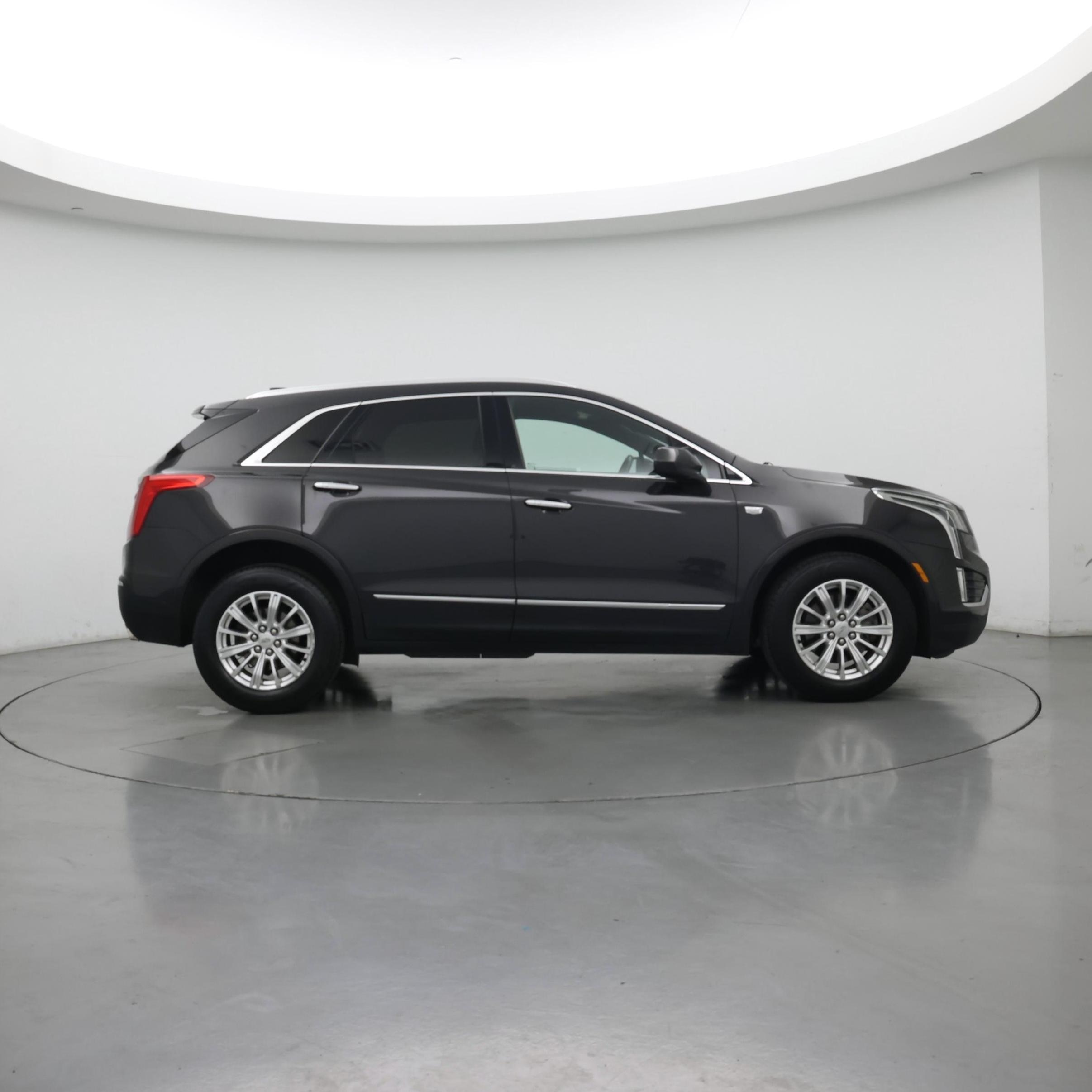 Thumbnail: 2017 Cadillac XT5 - 7