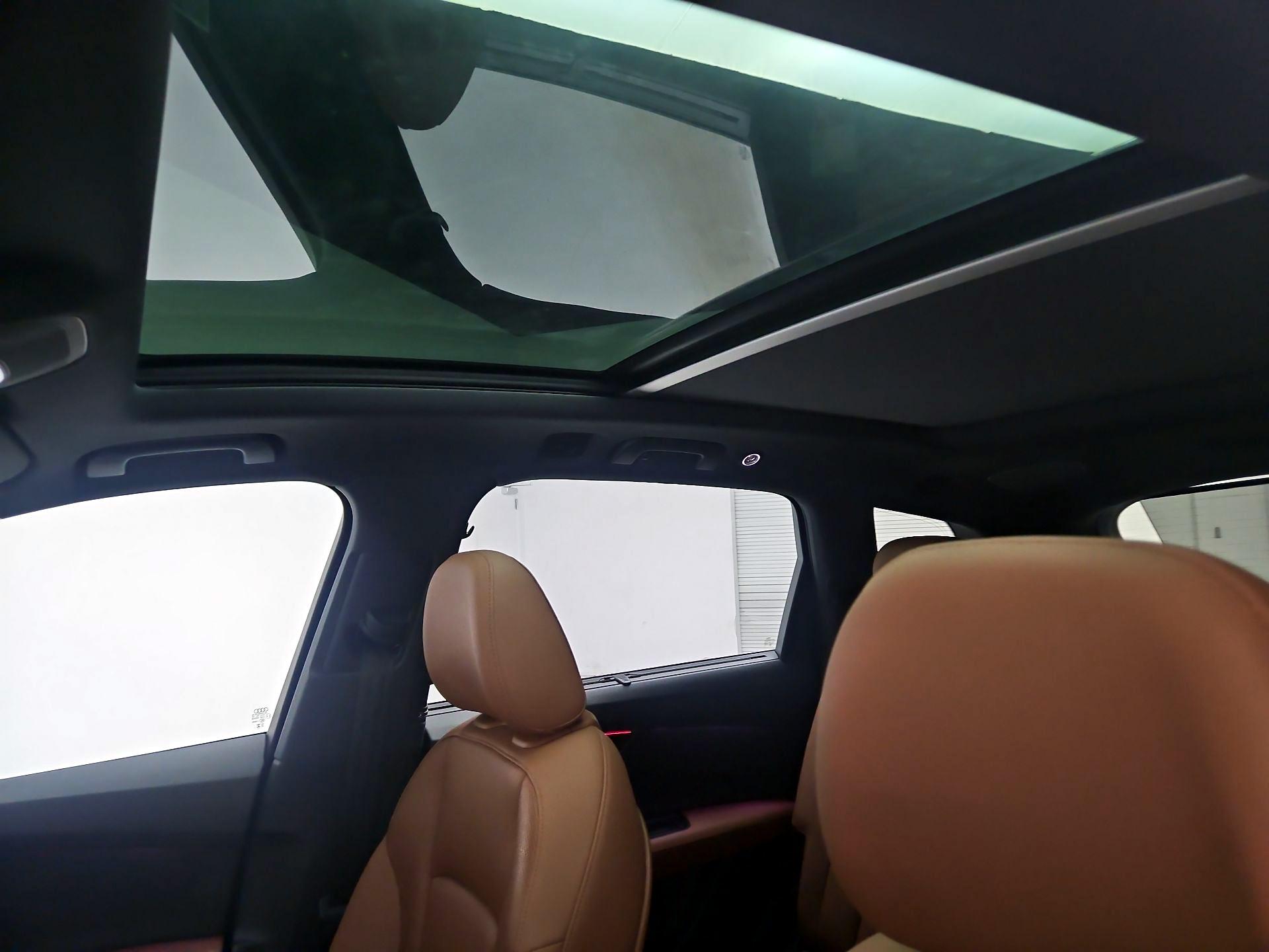 Thumbnail: 2023 Audi Q7 - 20