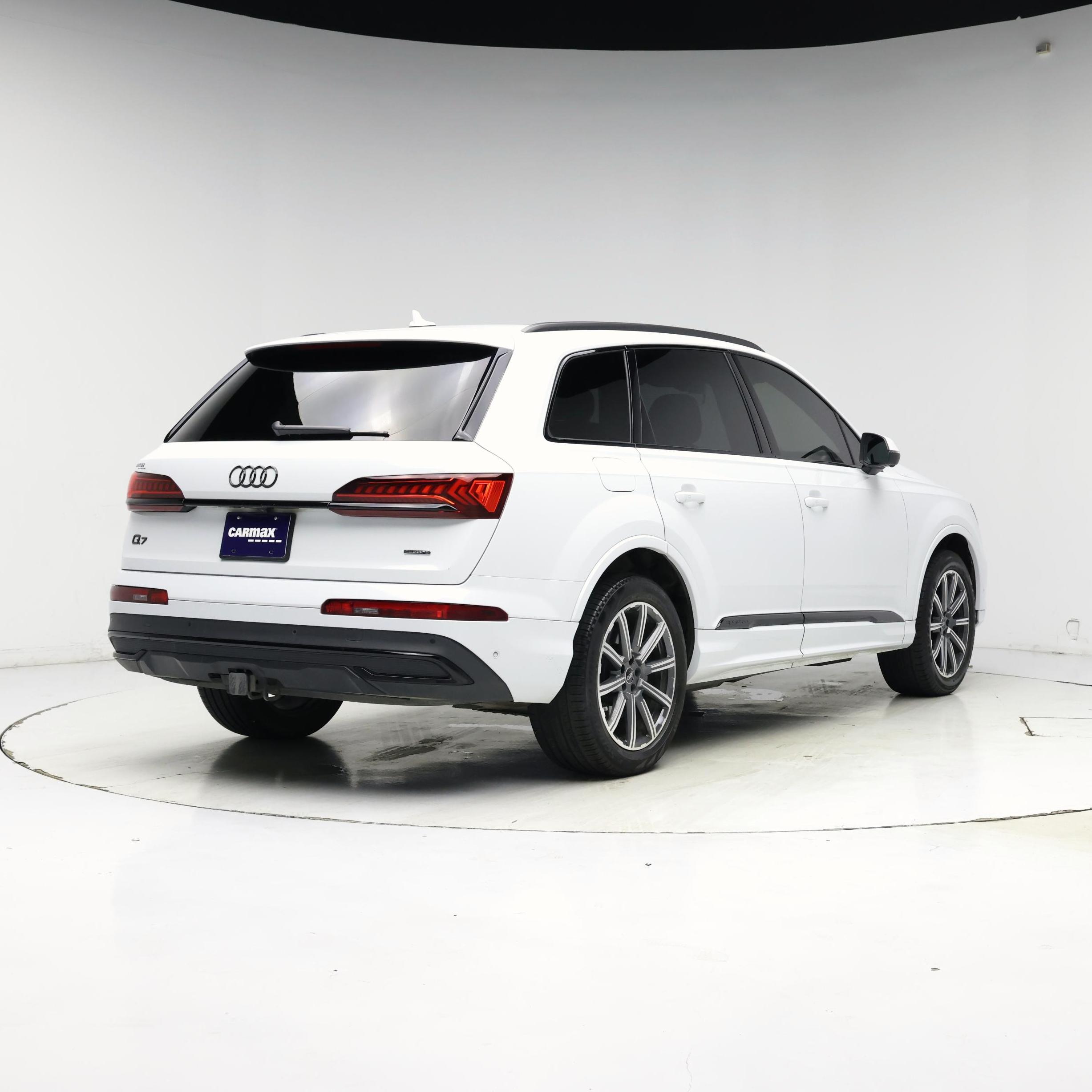 Thumbnail: 2023 Audi Q7 - 8