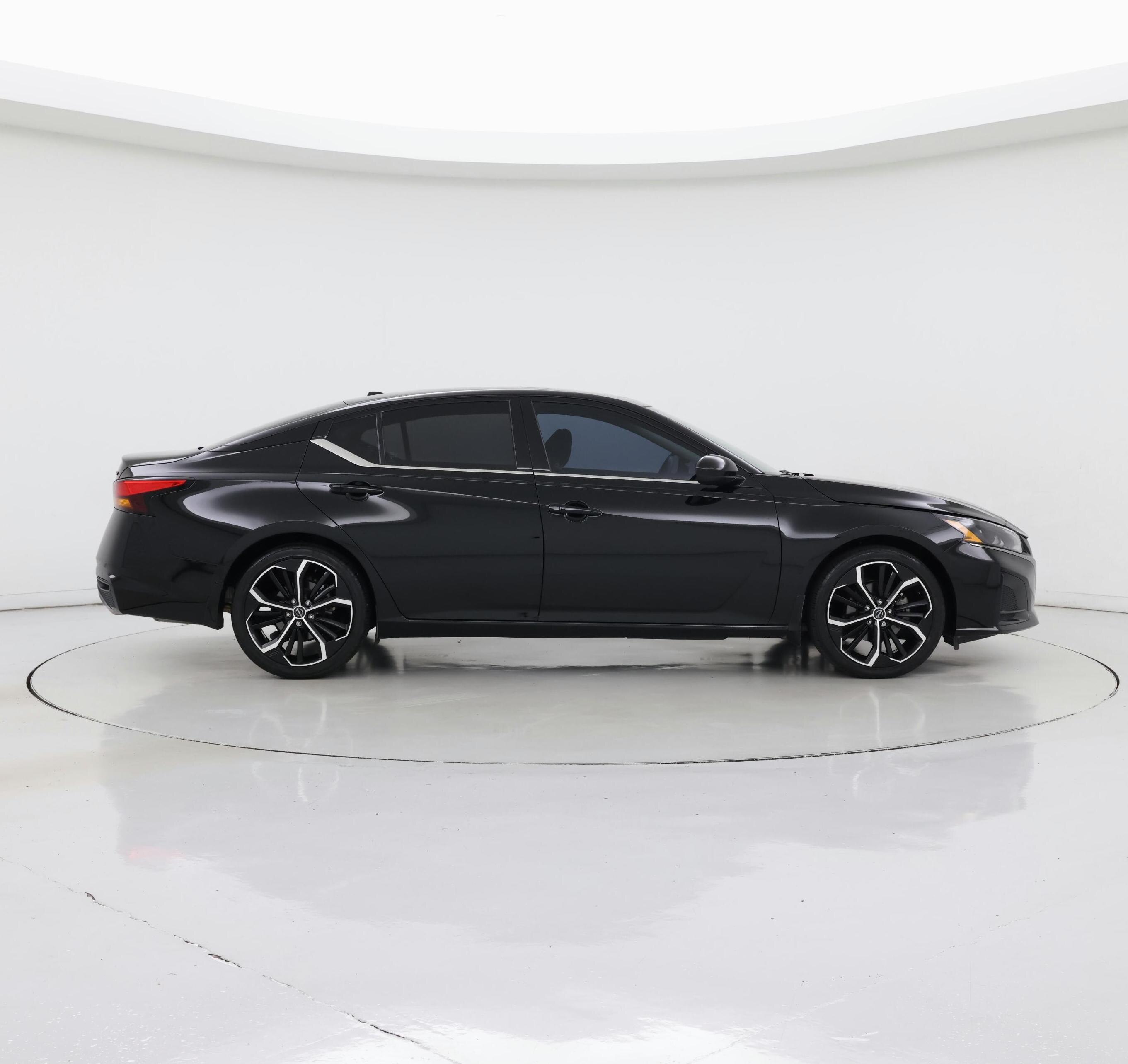 Thumbnail: 2024 Nissan Altima - 7