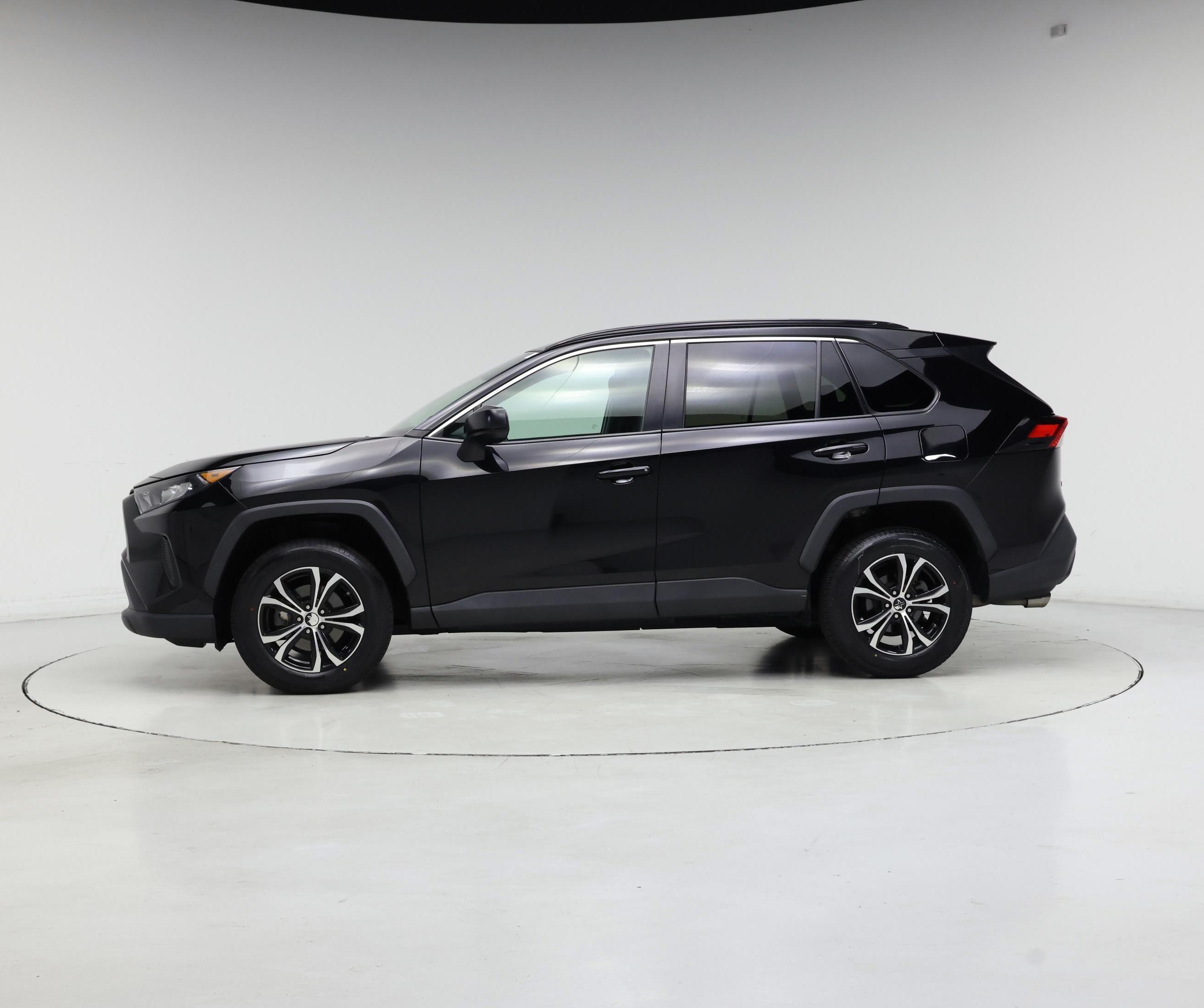 Thumbnail: 2021 Toyota RAV4 - 3