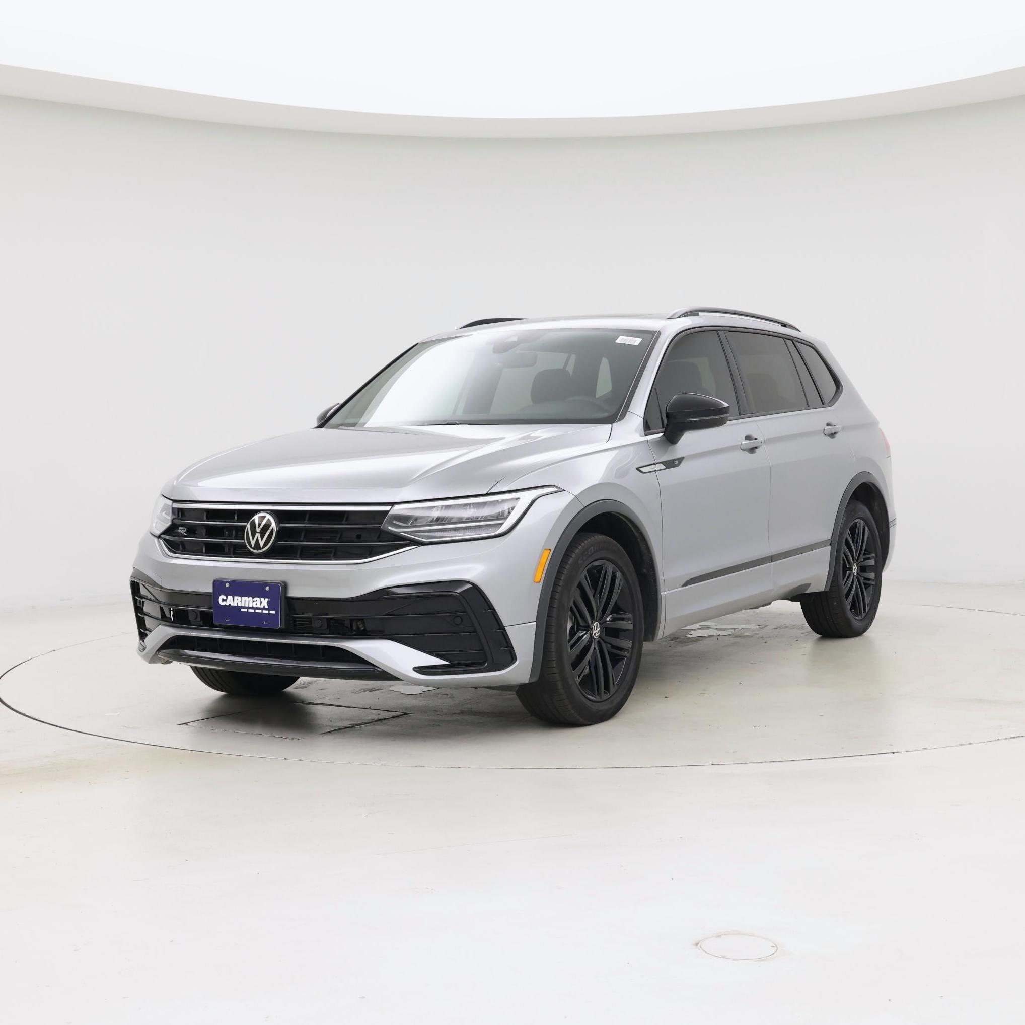 Thumbnail: 2022 Volkswagen Tiguan - 4