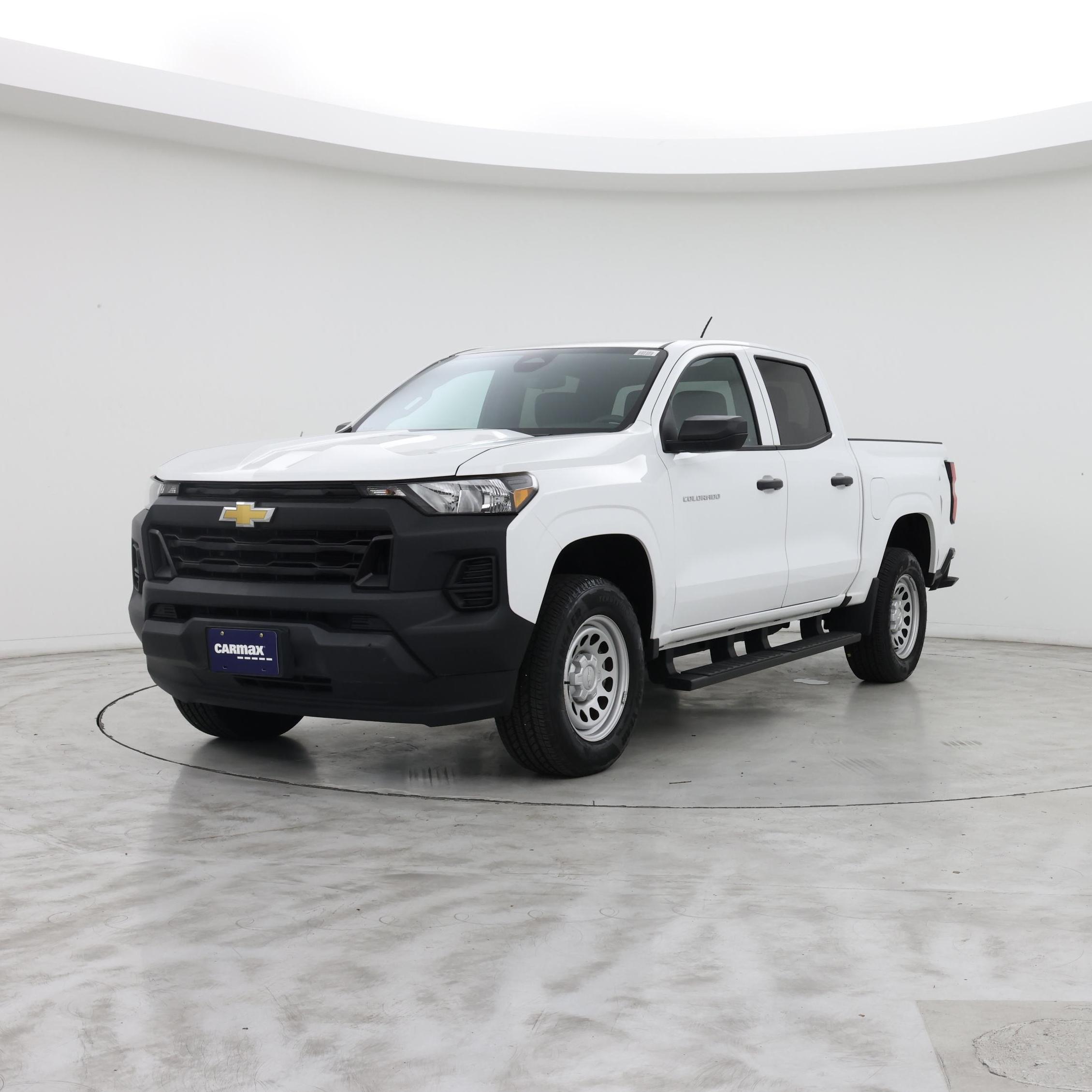 Thumbnail: 2023 Chevrolet Colorado - 4