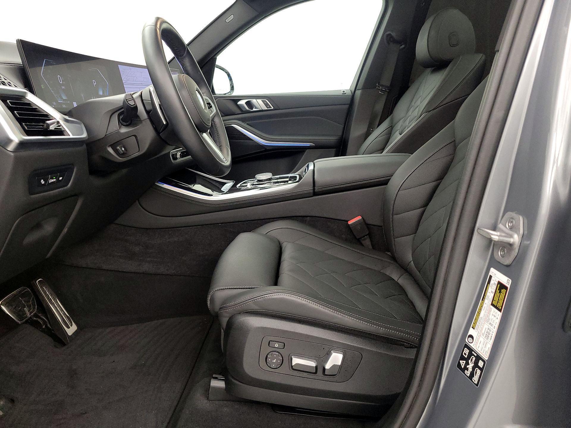 Thumbnail: 2025 BMW X5 - 11