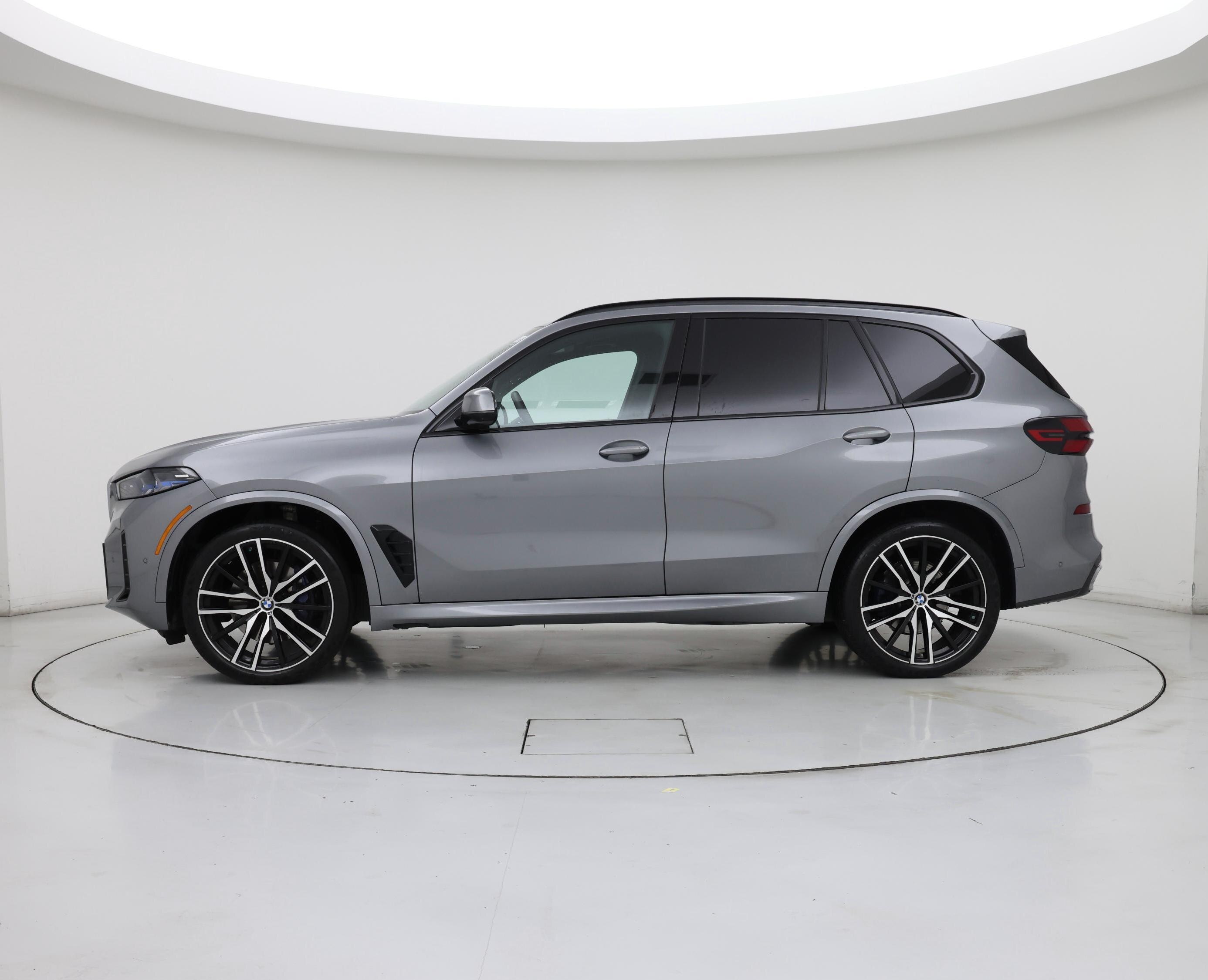 Thumbnail: 2025 BMW X5 - 3