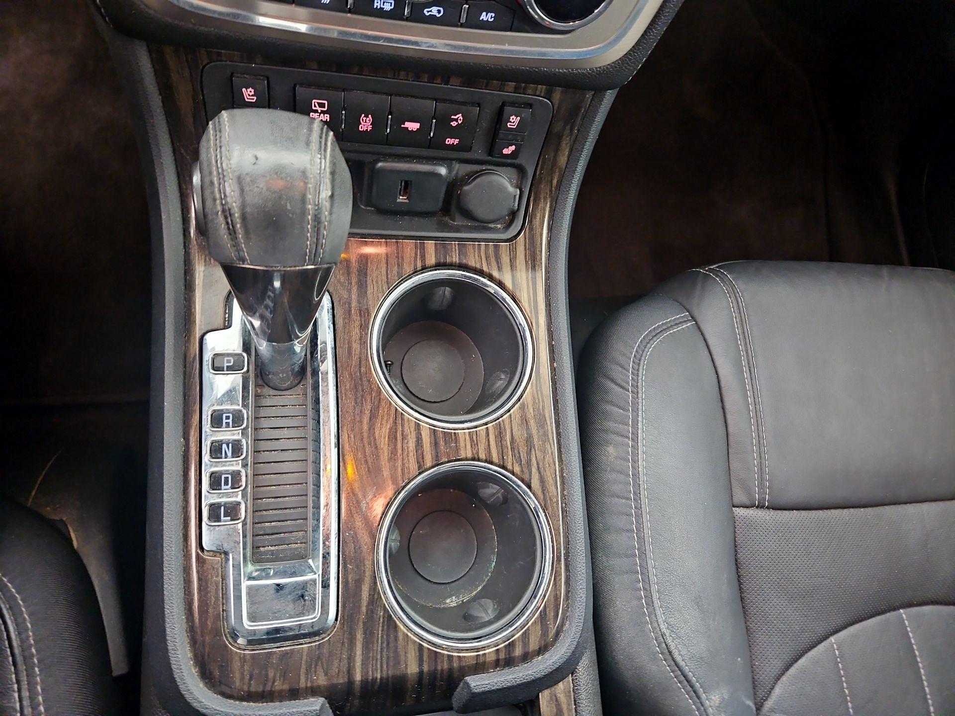 Thumbnail: 2015 GMC Acadia - 17