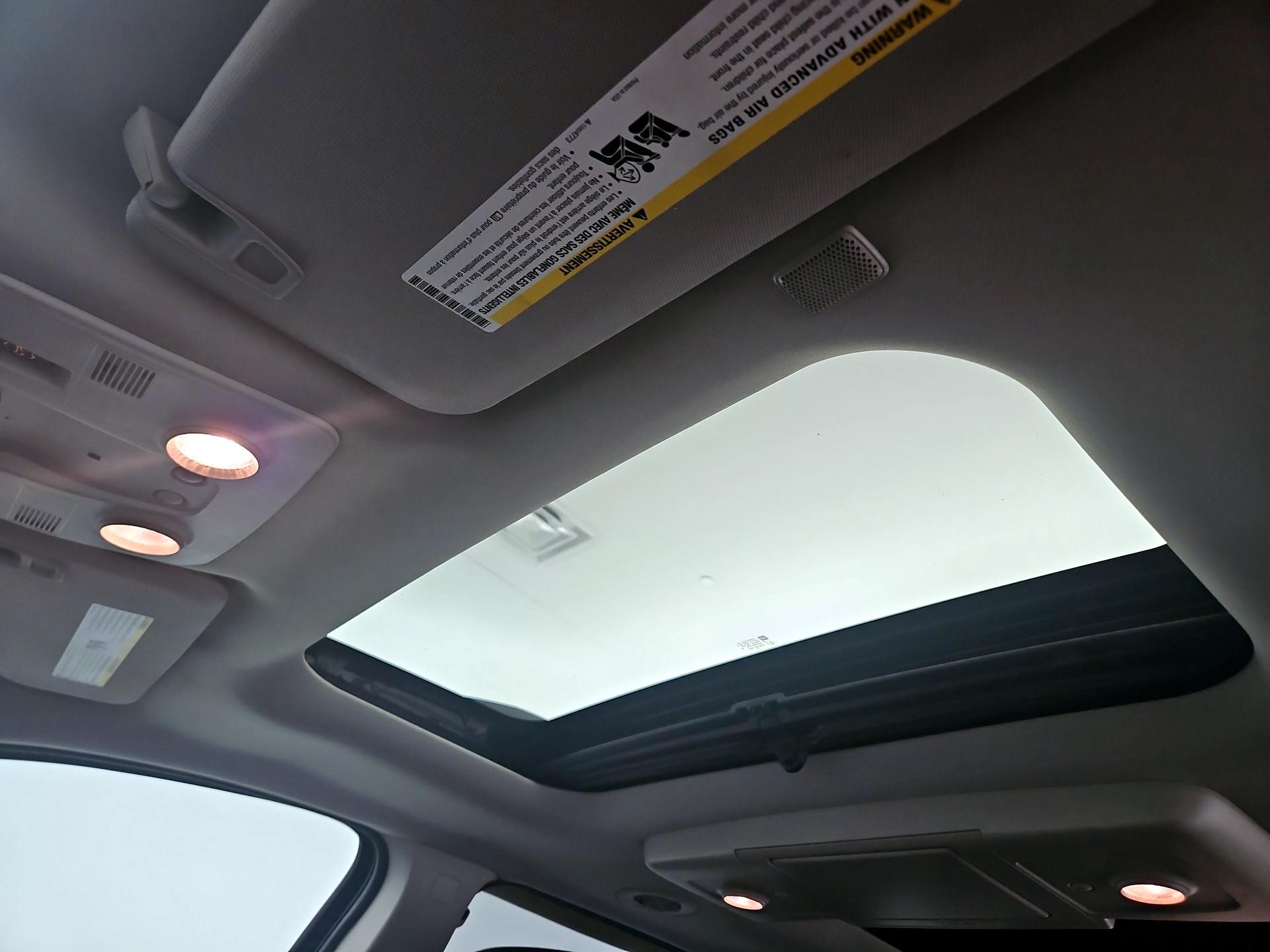 Thumbnail: 2015 GMC Acadia - 19