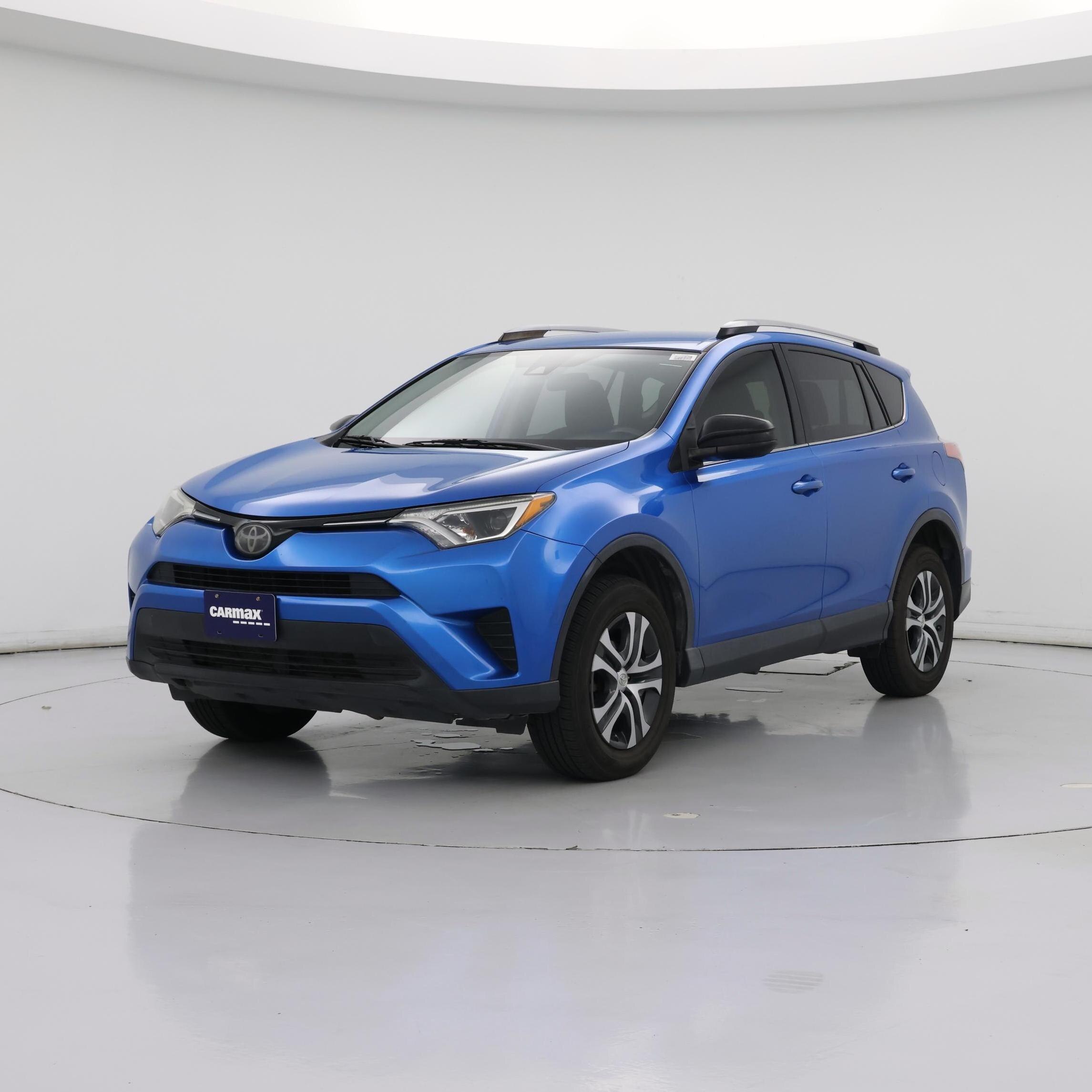 Thumbnail: 2018 Toyota RAV4 - 4