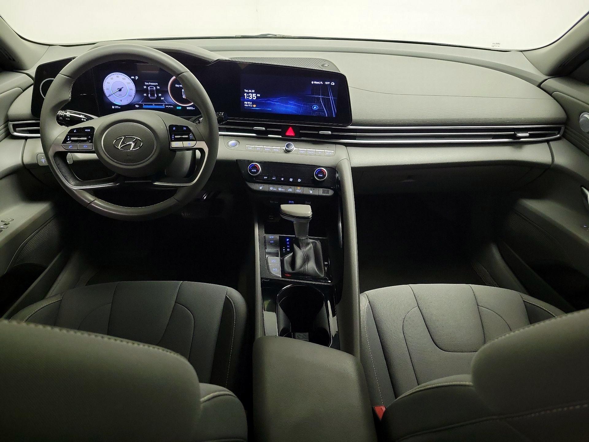 Thumbnail: 2023 Hyundai Elantra - 9