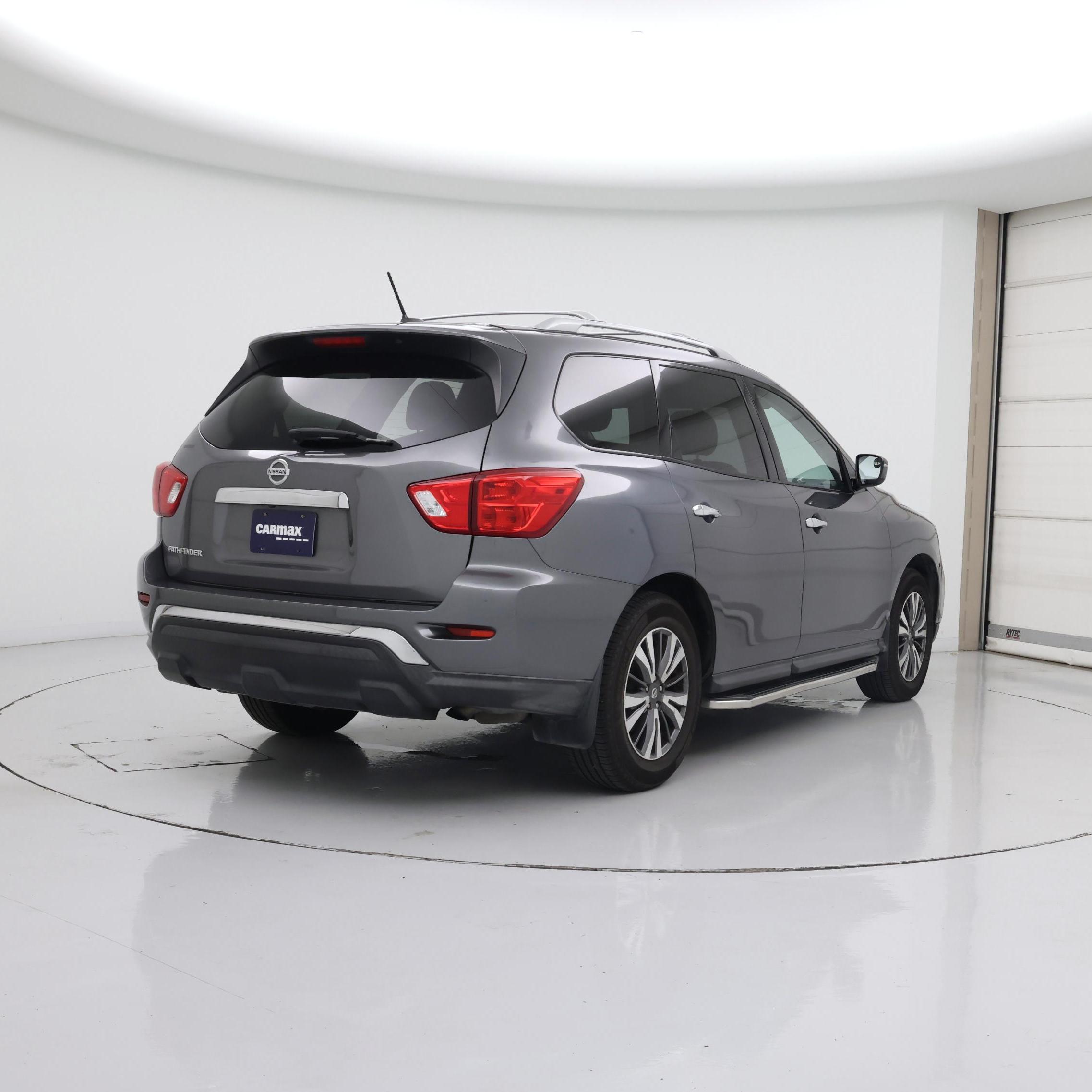 Thumbnail: 2018 Nissan Pathfinder - 8