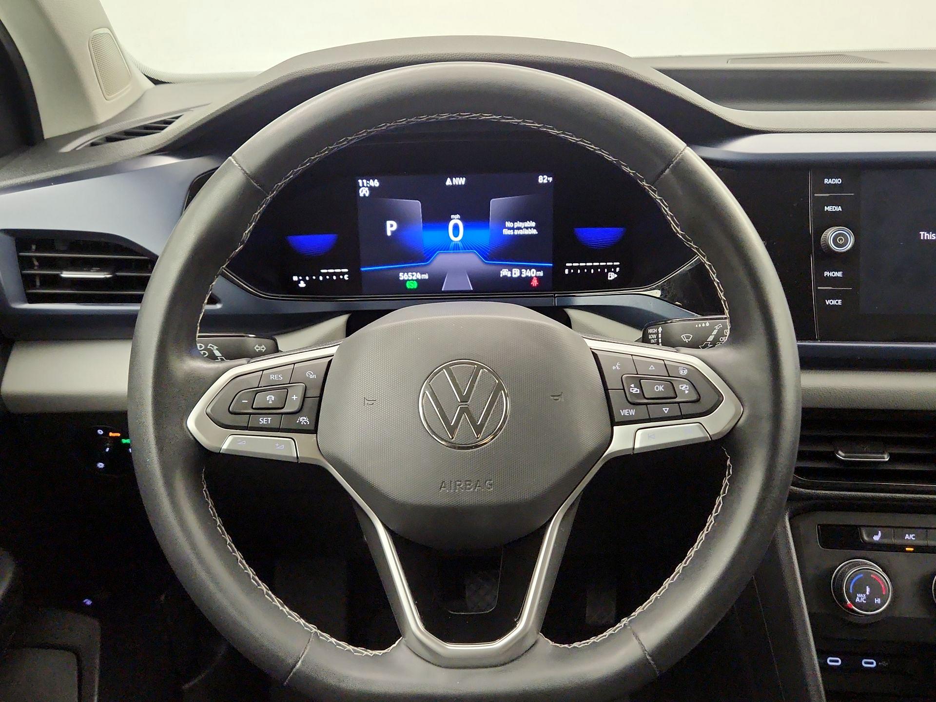 Thumbnail: 2022 Volkswagen Taos - 10