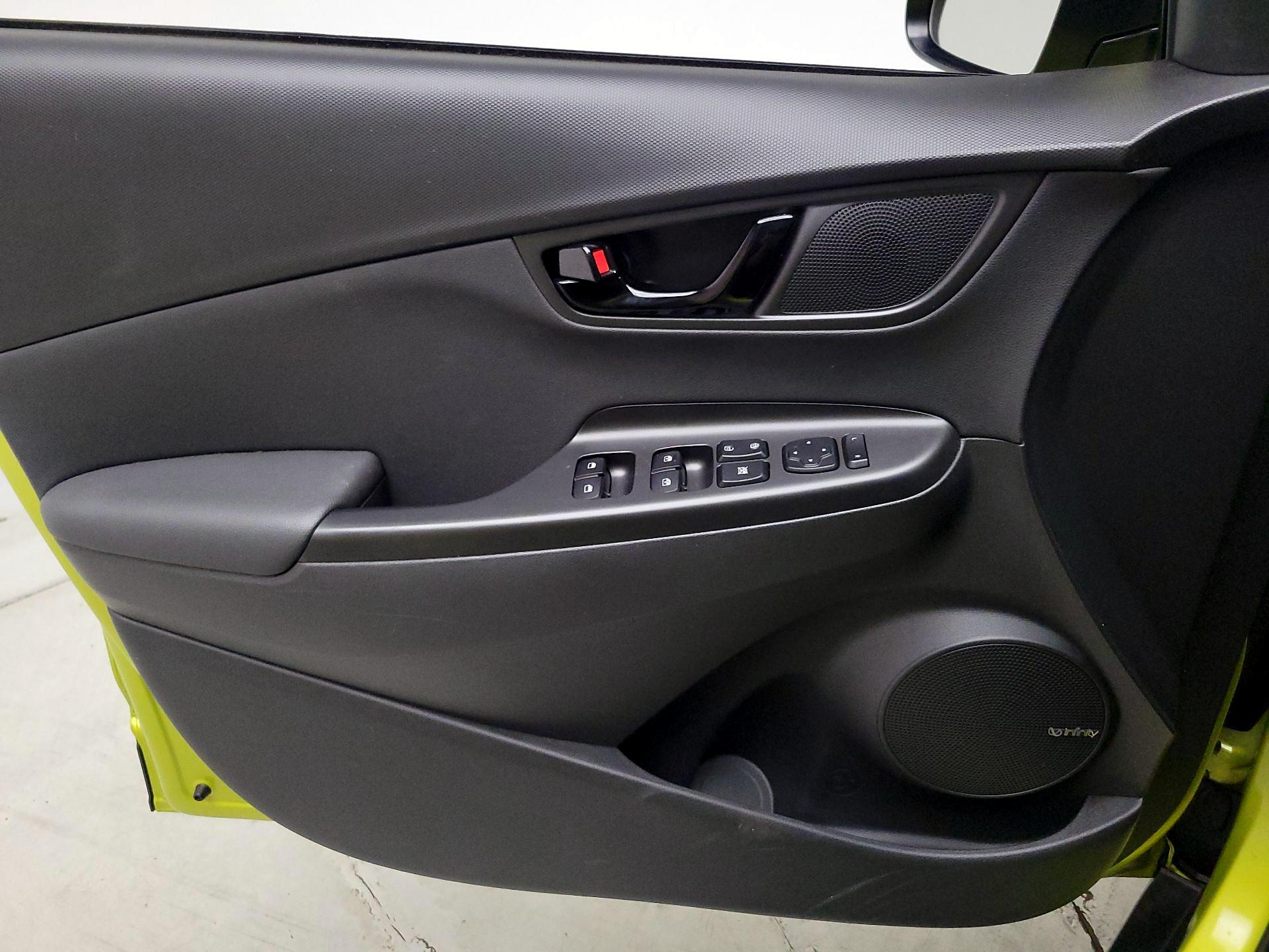 Thumbnail: 2020 Hyundai Kona - 12