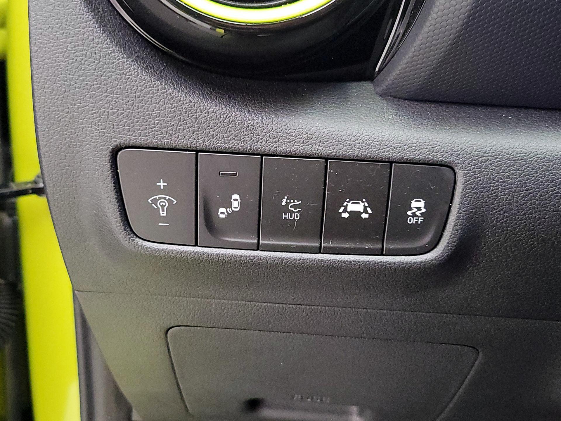Thumbnail: 2020 Hyundai Kona - 13