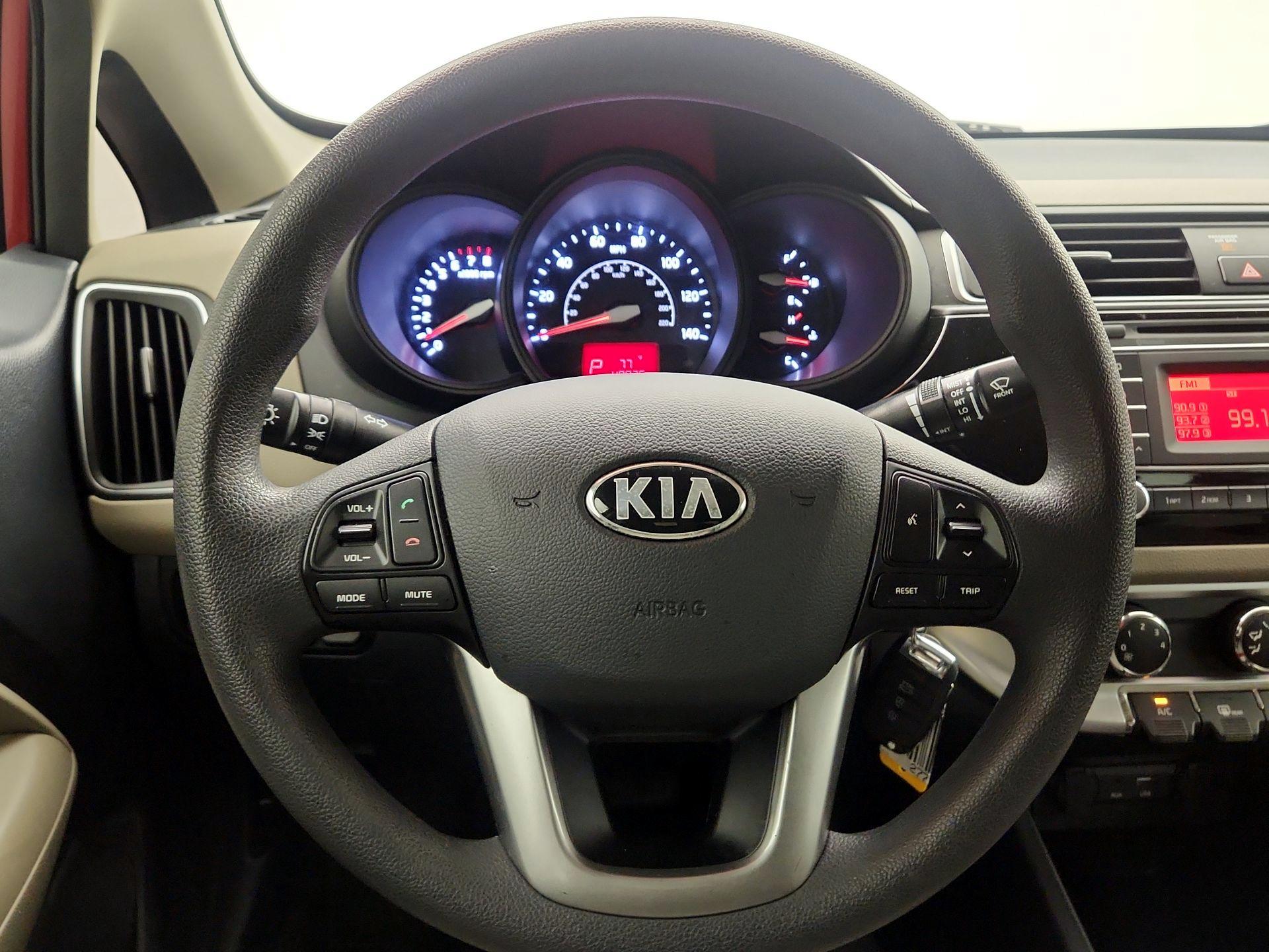 Thumbnail: 2017 Kia Rio - 10