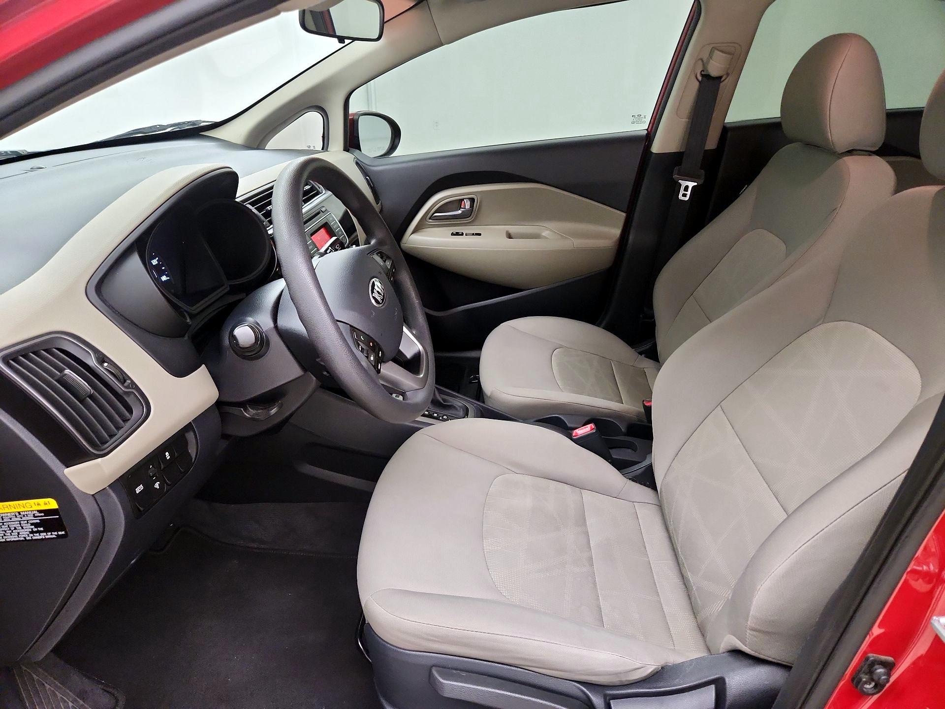Thumbnail: 2017 Kia Rio - 11