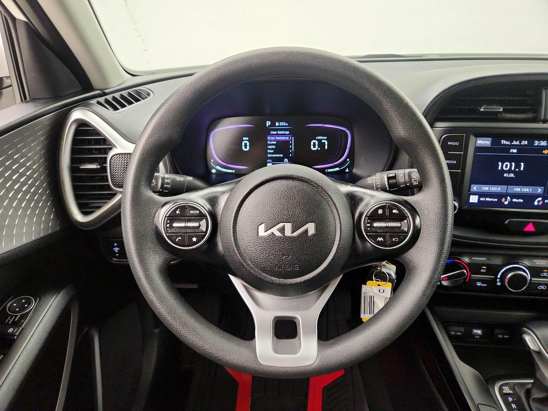 Thumbnail: 2023 Kia Soul - 10