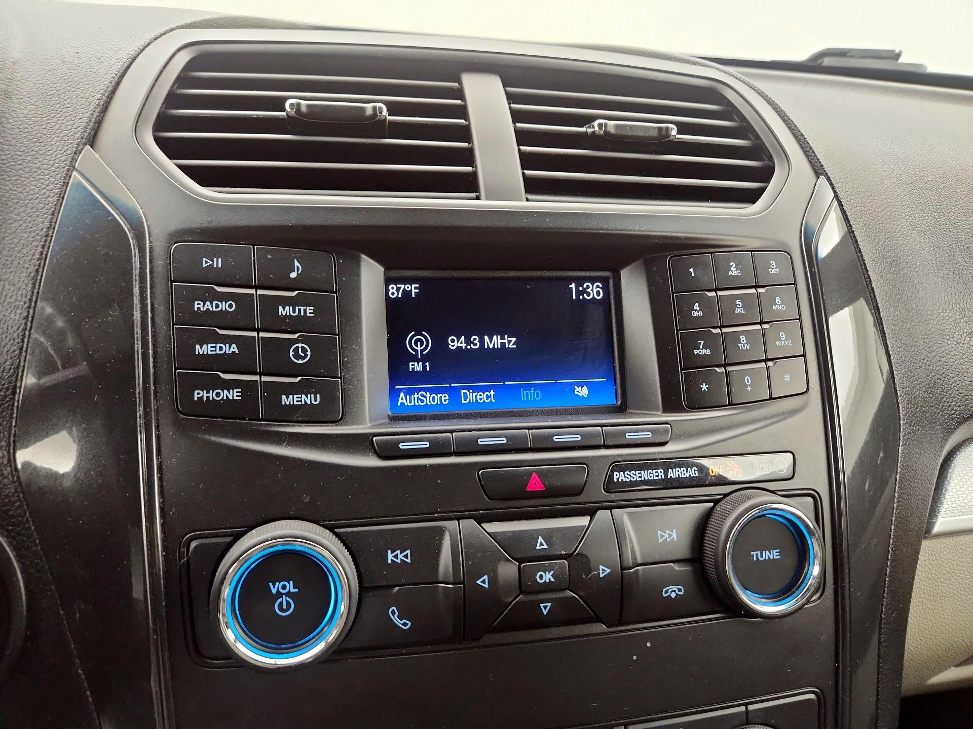 Thumbnail: 2019 Ford Explorer - 15