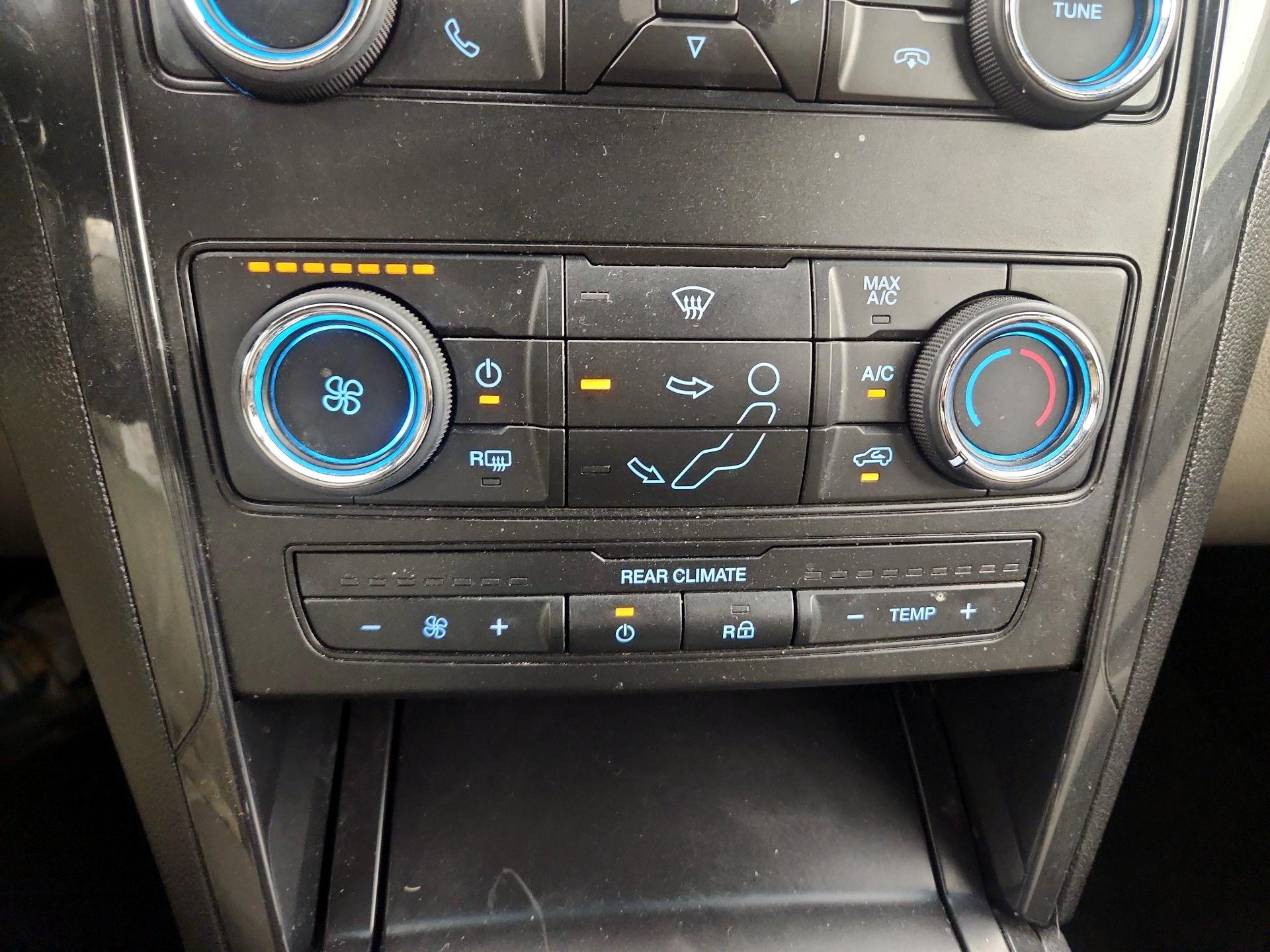 Thumbnail: 2019 Ford Explorer - 16