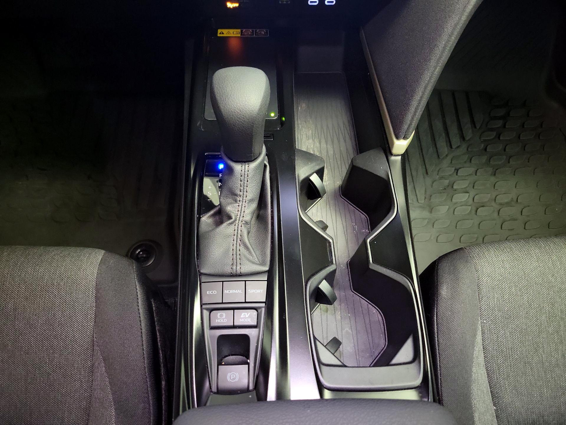 Thumbnail: 2025 Toyota Camry - 17