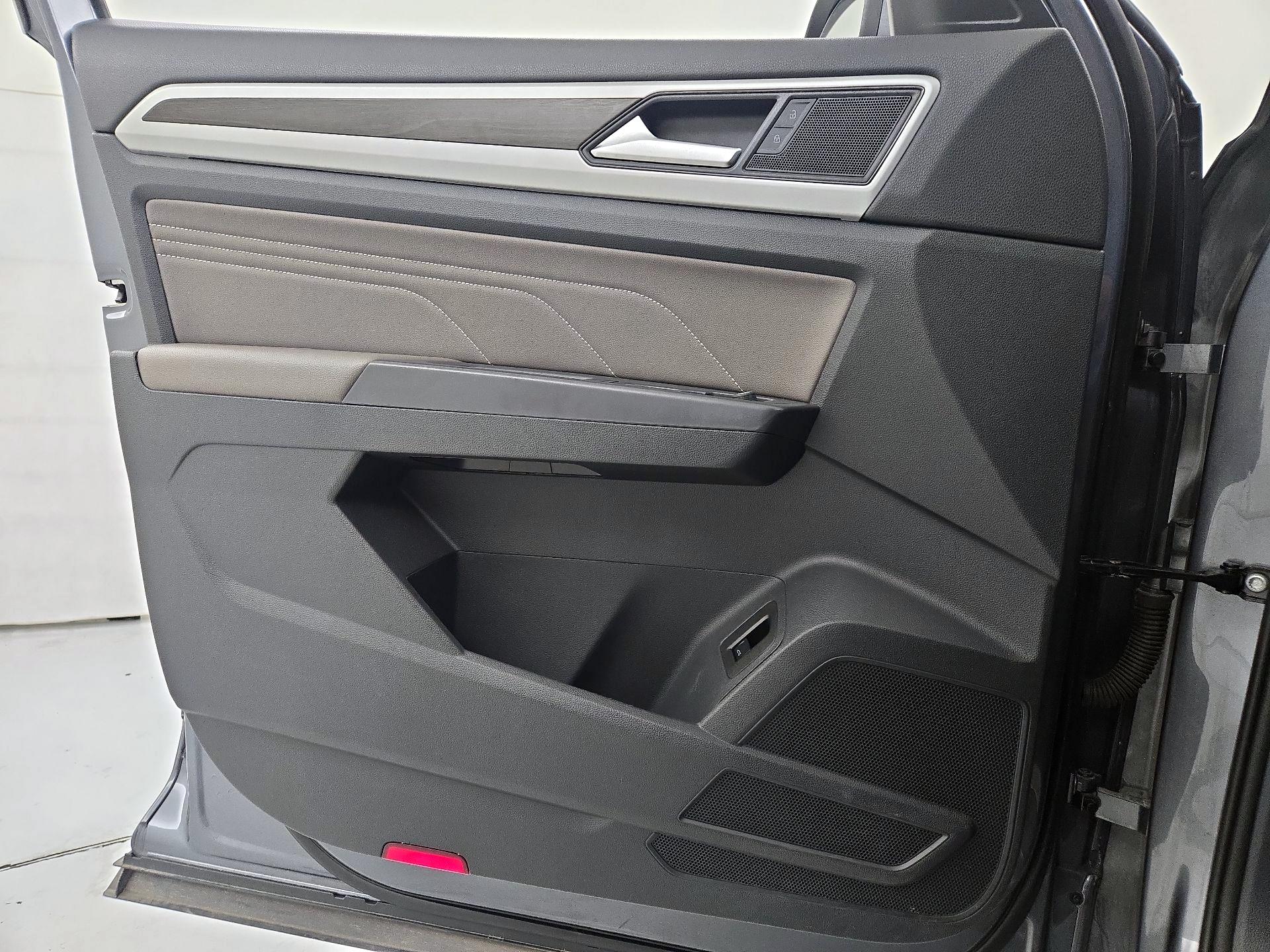 Thumbnail: 2021 Volkswagen Atlas - 12