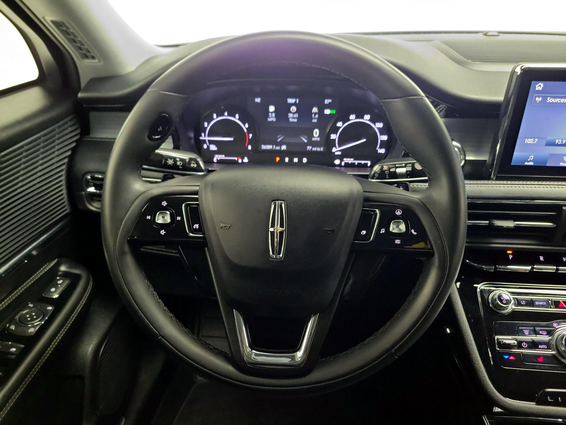 Thumbnail: 2022 Lincoln Corsair - 10