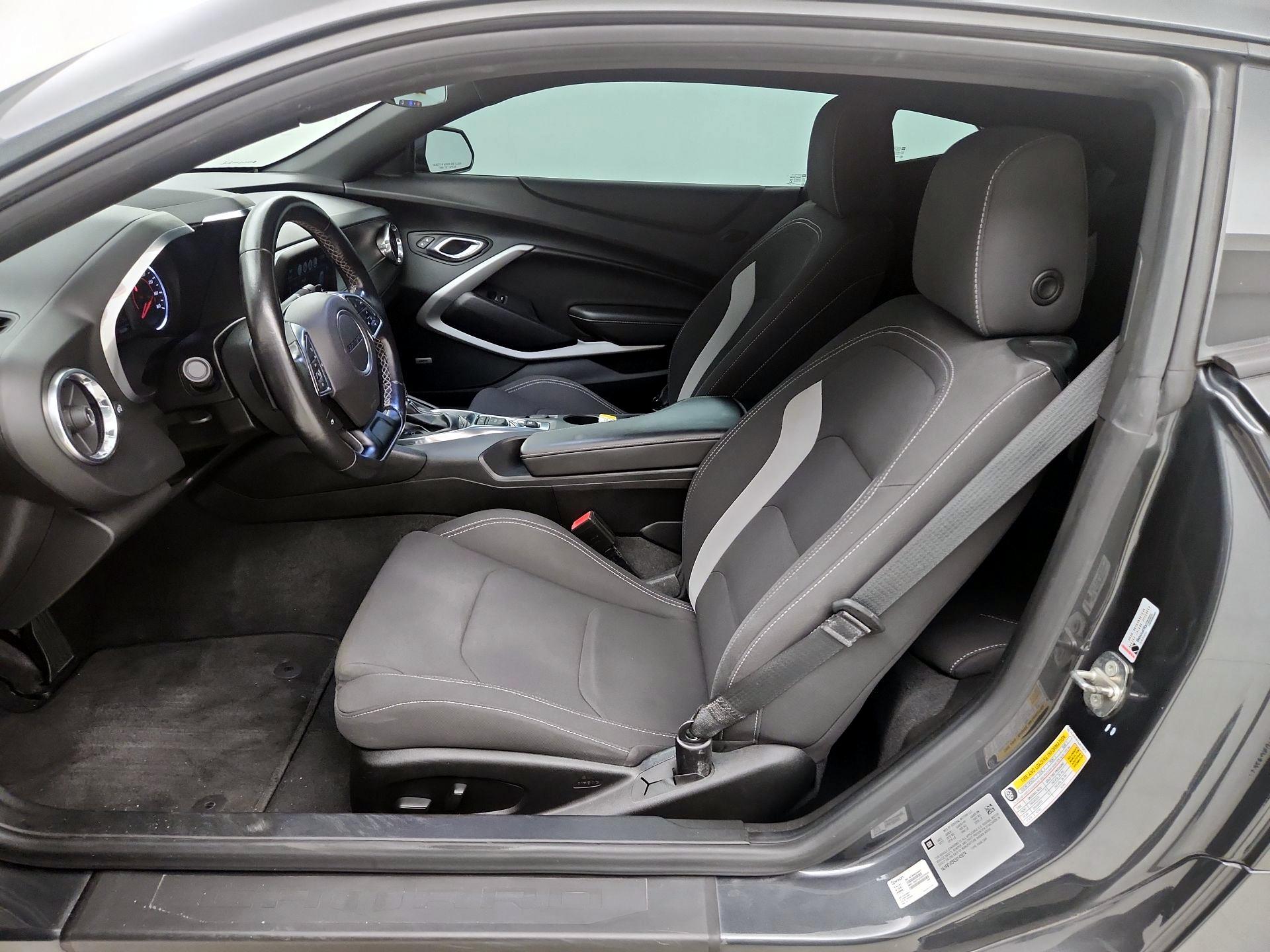 Thumbnail: 2018 Chevrolet Camaro - 11