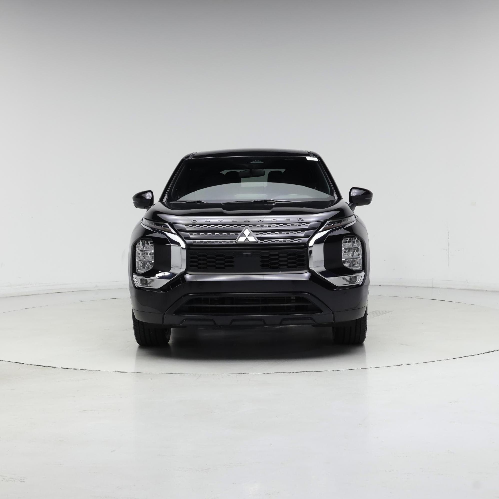 Thumbnail: 2023 Mitsubishi Outlander - 5