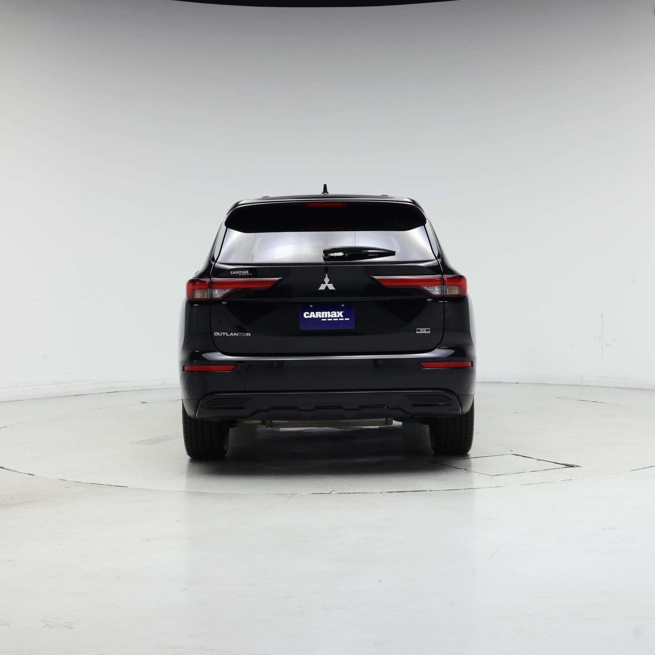 Thumbnail: 2023 Mitsubishi Outlander - 6