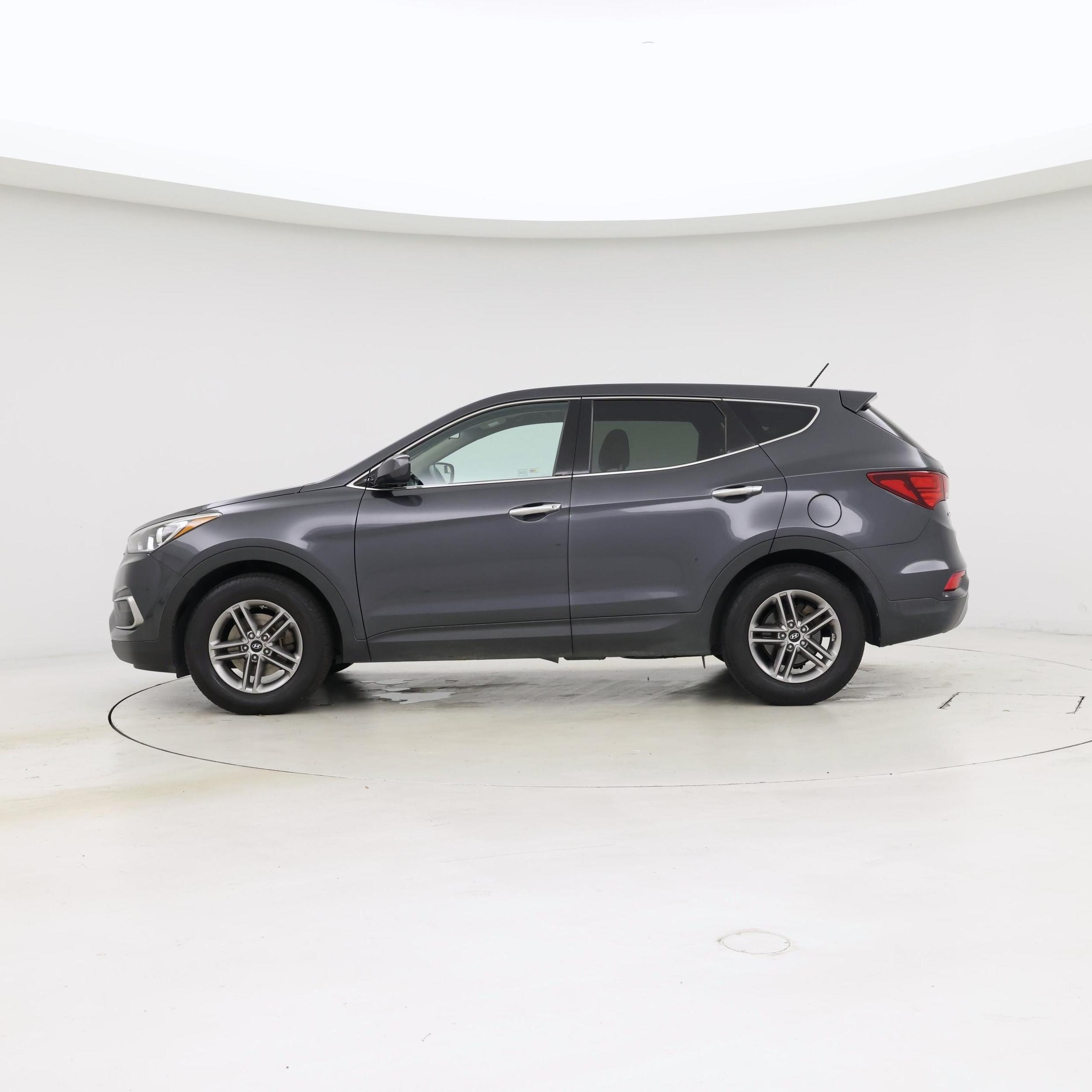 Thumbnail: 2018 Hyundai Santa Fe - 3