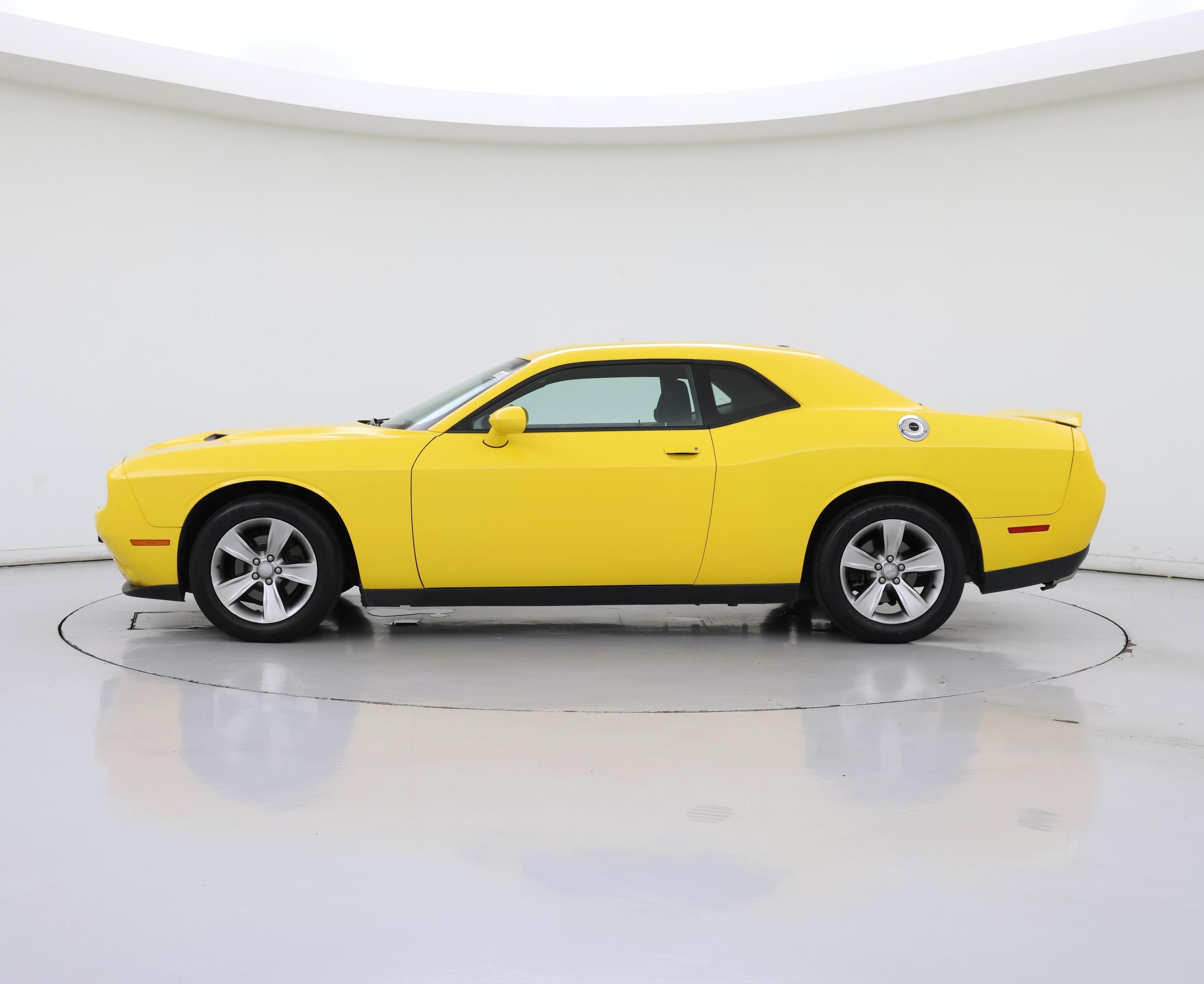 Thumbnail: 2019 Dodge Challenger - 3